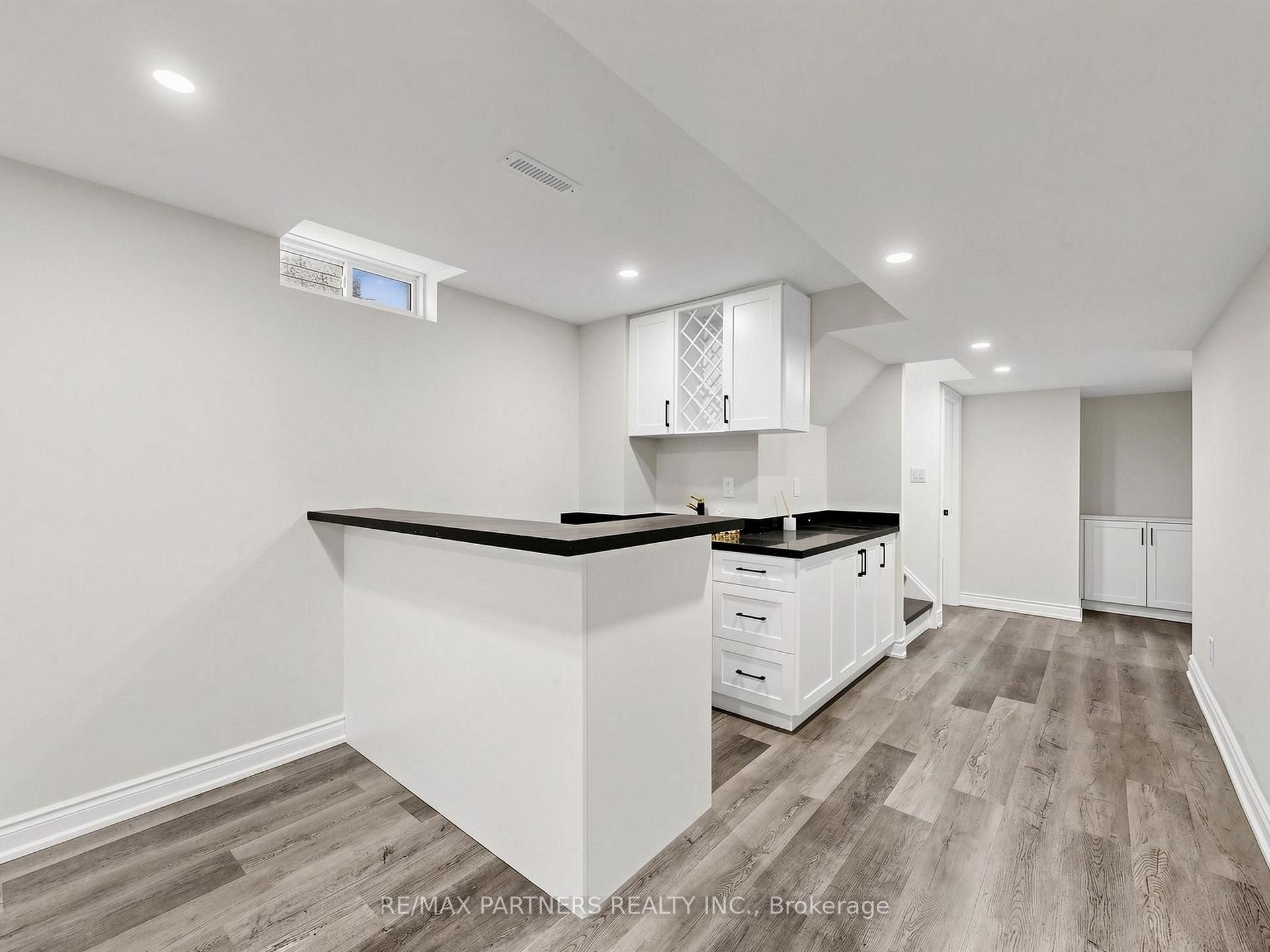 Photo 32 of 21 Russell Hill Road, Markham, Berczy — HOMEH
