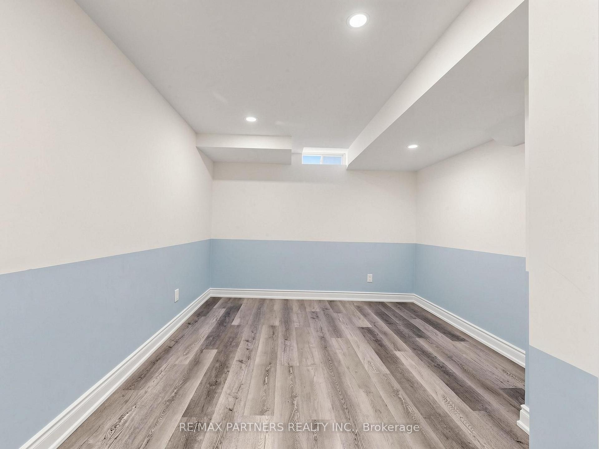 Photo 35 of 21 Russell Hill Road, Markham, Berczy — HOMEH