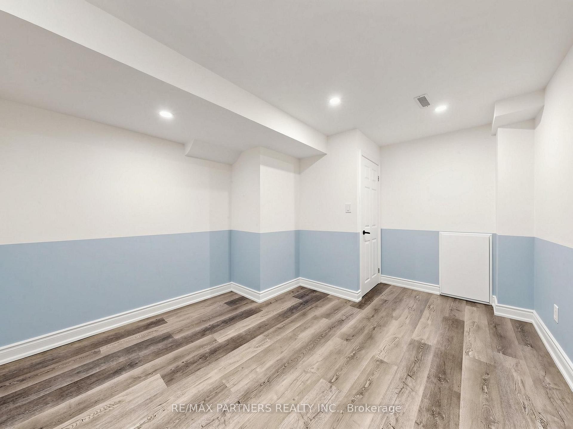 Photo 36 of 21 Russell Hill Road, Markham, Berczy — HOMEH
