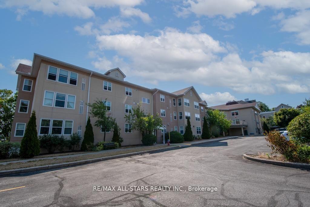 Photo 2 of Unit 106, 8 Huron Street, Kawartha Lakes, Lindsay — HOMEH