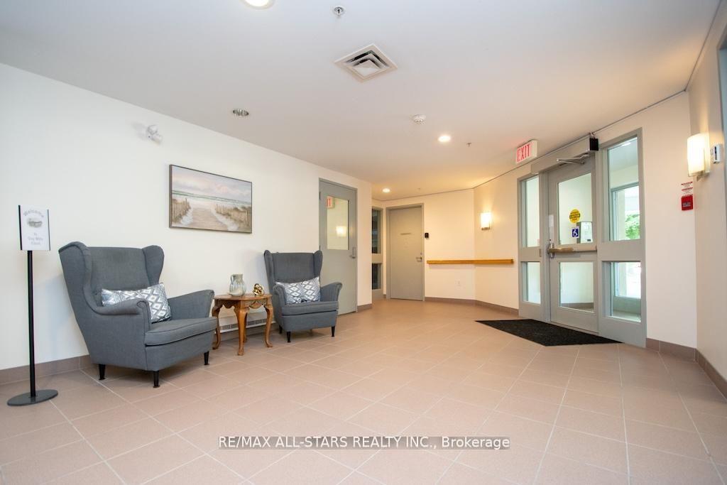 Photo 4 of Unit 106, 8 Huron Street, Kawartha Lakes, Lindsay — HOMEH