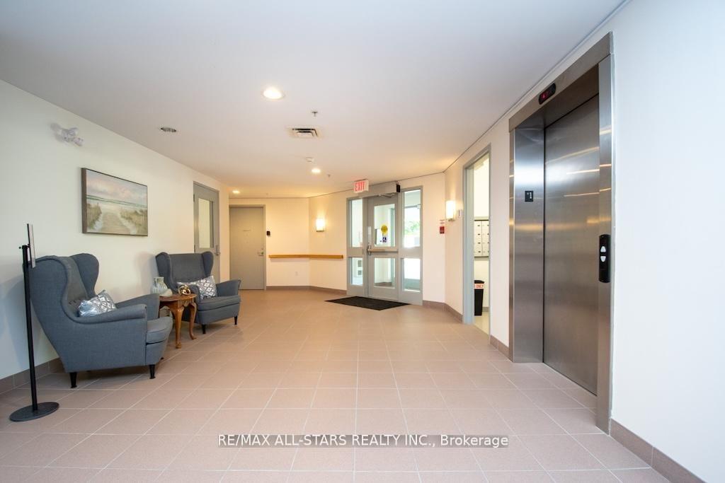 Photo 5 of Unit 106, 8 Huron Street, Kawartha Lakes, Lindsay — HOMEH