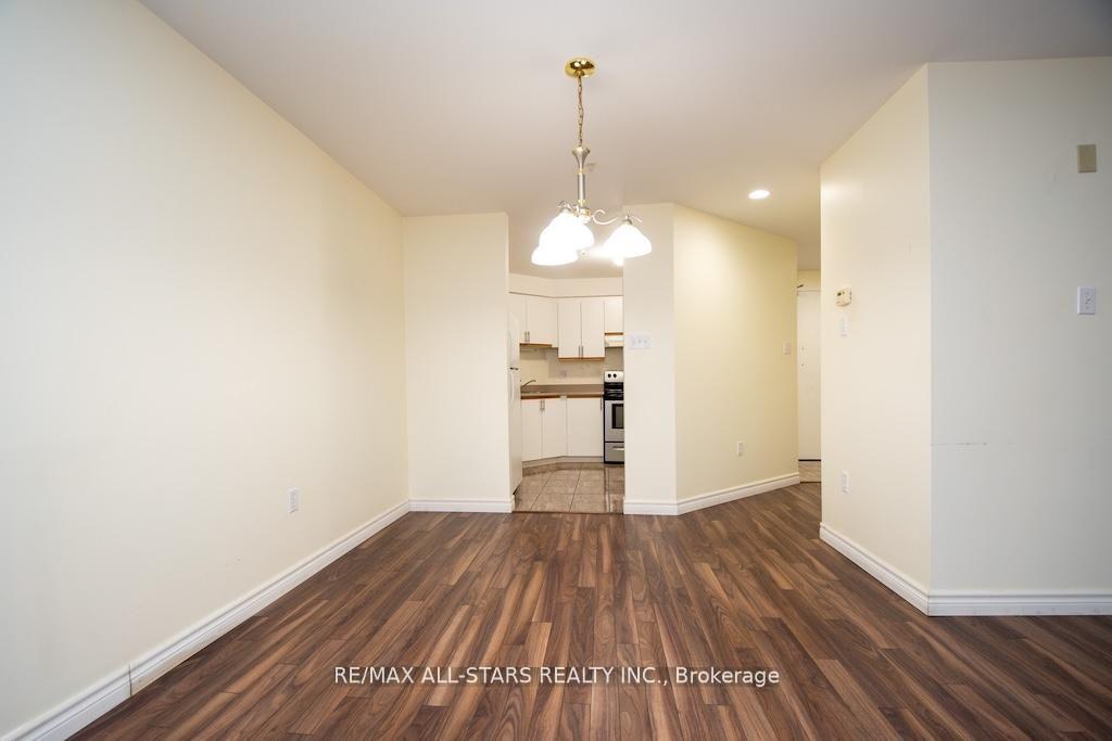 Photo 15 of Unit 106, 8 Huron Street, Kawartha Lakes, Lindsay — HOMEH