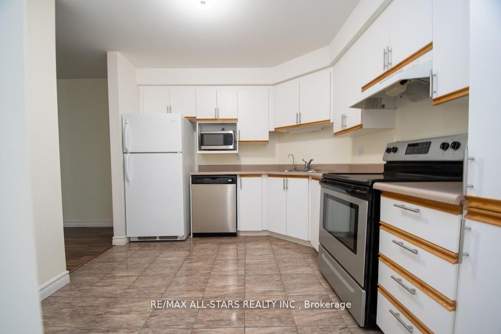 Photo 17 of Unit 106, 8 Huron Street, Kawartha Lakes, Lindsay — HOMEH
