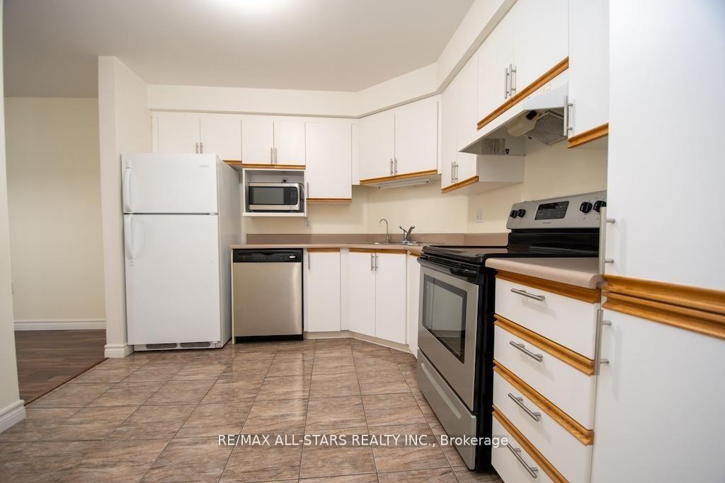 Photo 18 of Unit 106, 8 Huron Street, Kawartha Lakes, Lindsay — HOMEH