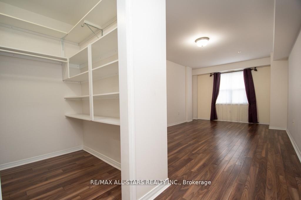 Photo 28 of Unit 106, 8 Huron Street, Kawartha Lakes, Lindsay — HOMEH