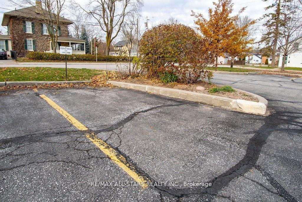 Photo 36 of Unit 106, 8 Huron Street, Kawartha Lakes, Lindsay — HOMEH