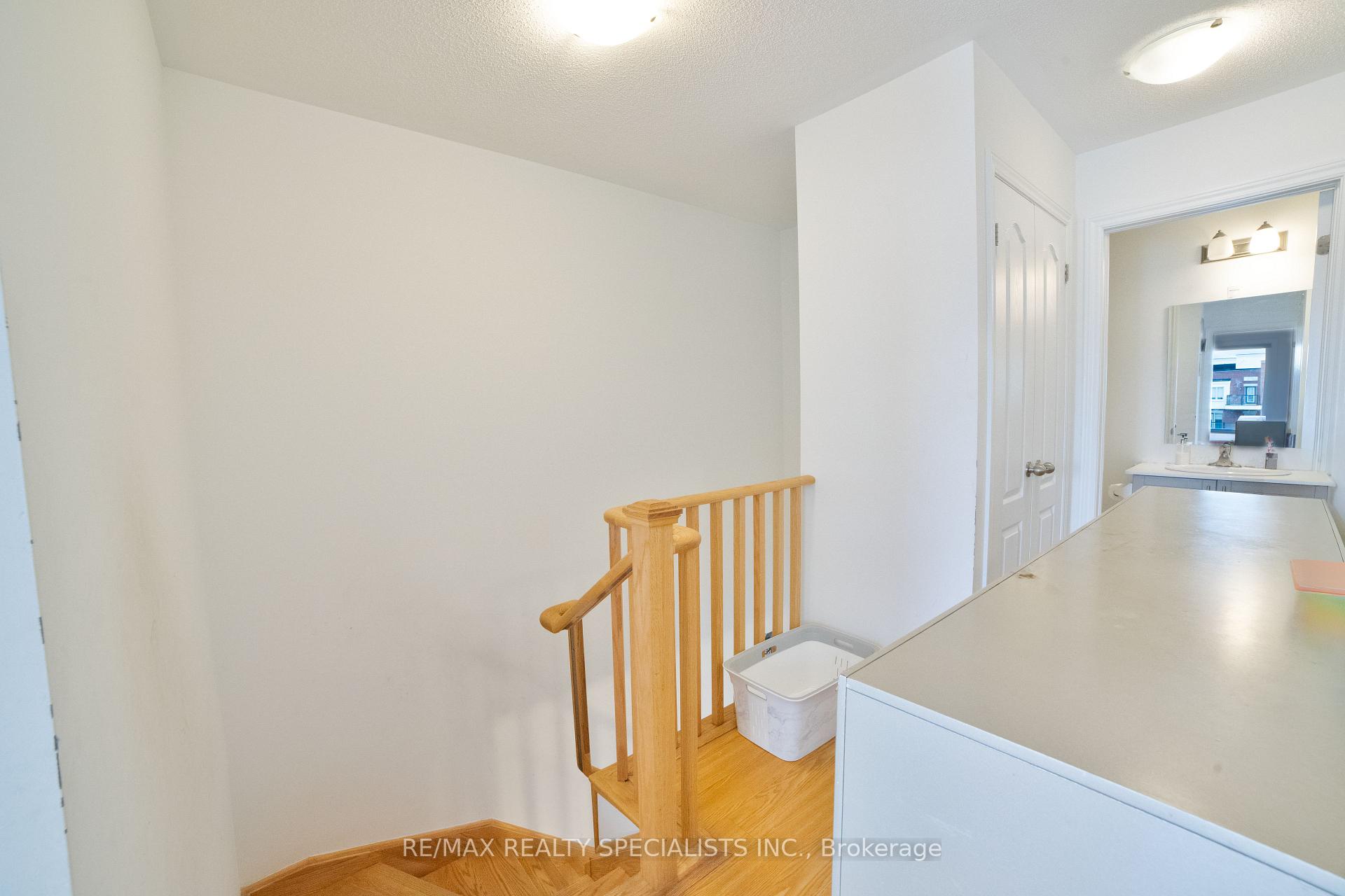 Photo 7 of 29 Tiveron Avenue, Caledon, Rural Caledon — HOMEH