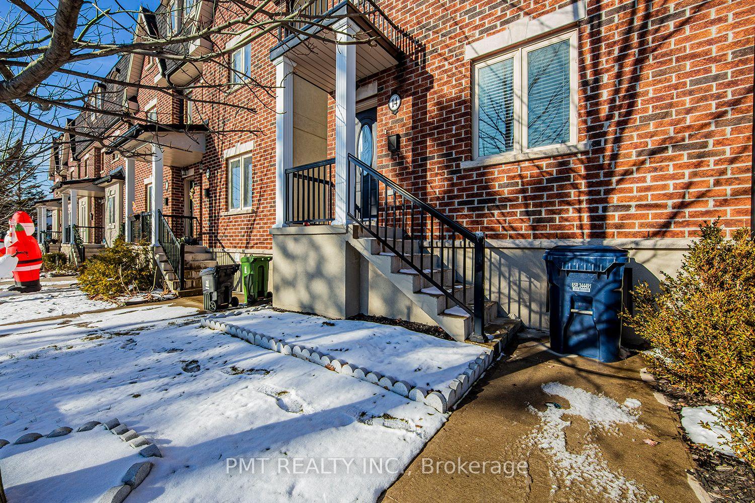 Photo 2 of 14 Coventry Street, Scarborough, Oakridge — HOMEH