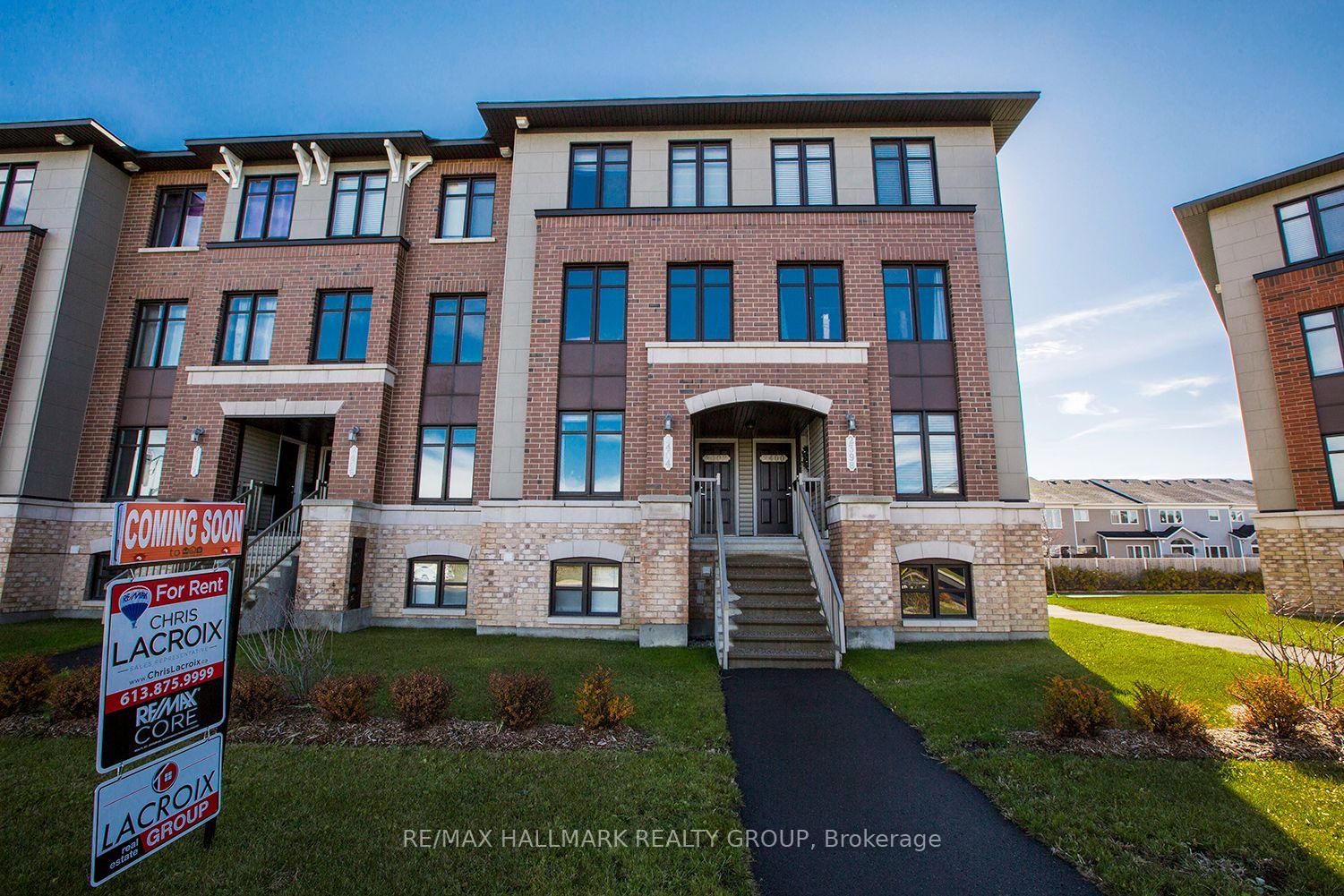 Photo 2 of 2404 Esprit Drive, Ottawa, Avalon East — HOMEH