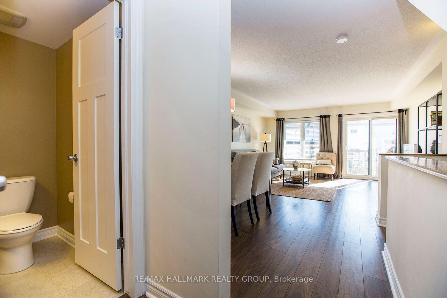 Photo 9 of 2404 Esprit Drive, Ottawa, Avalon East — HOMEH