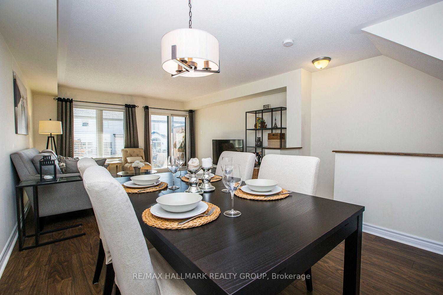 Photo 14 of 2404 Esprit Drive, Ottawa, Avalon East — HOMEH