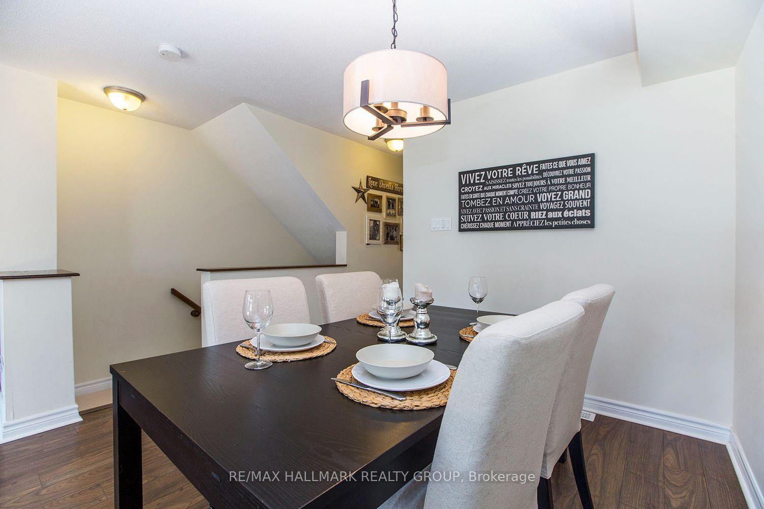 Photo 16 of 2404 Esprit Drive, Ottawa, Avalon East — HOMEH