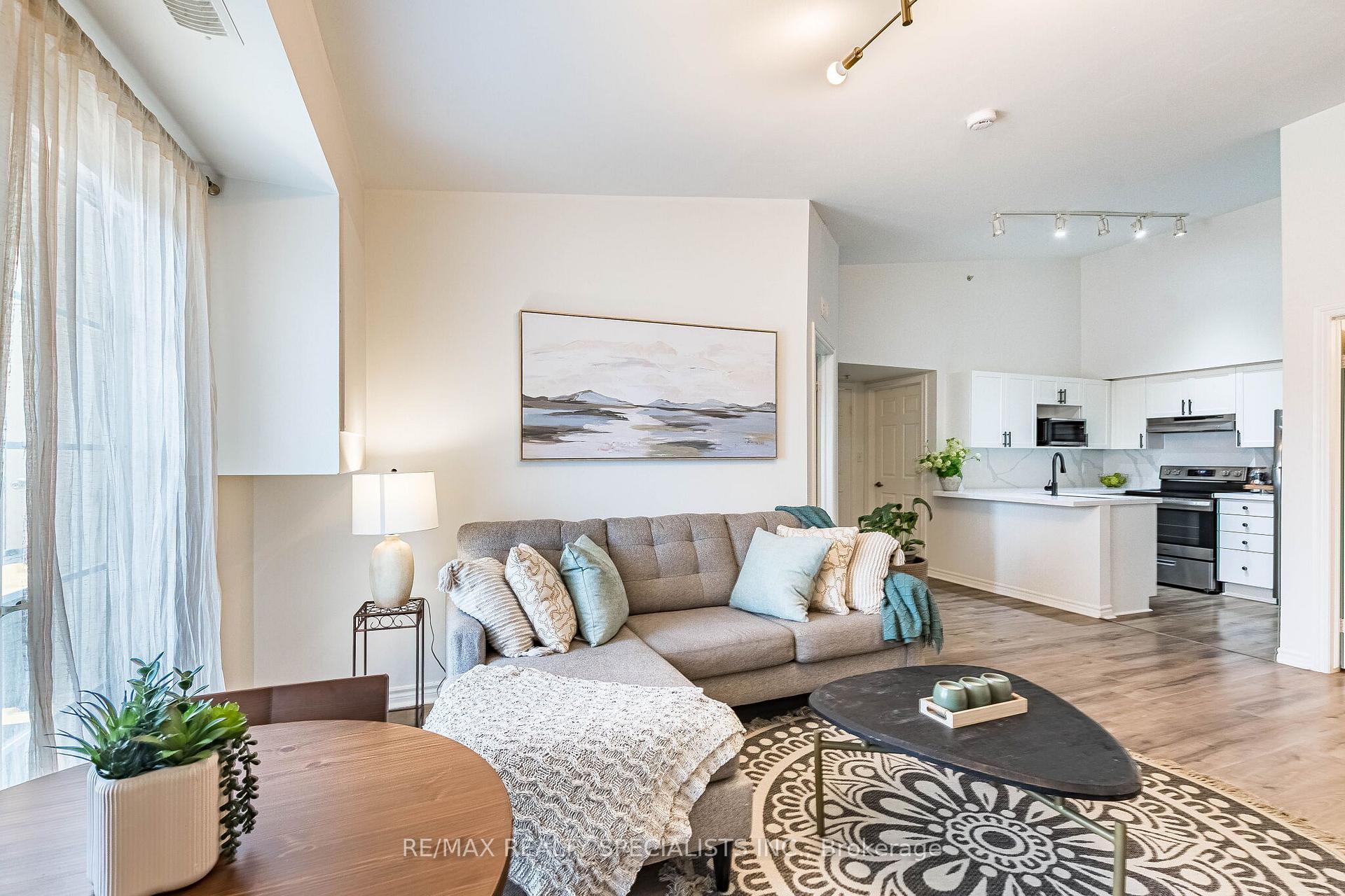 Photo 10 of Unit 406, 1480 Bishops Gate, Oakville, Glen Abbey — HOMEH