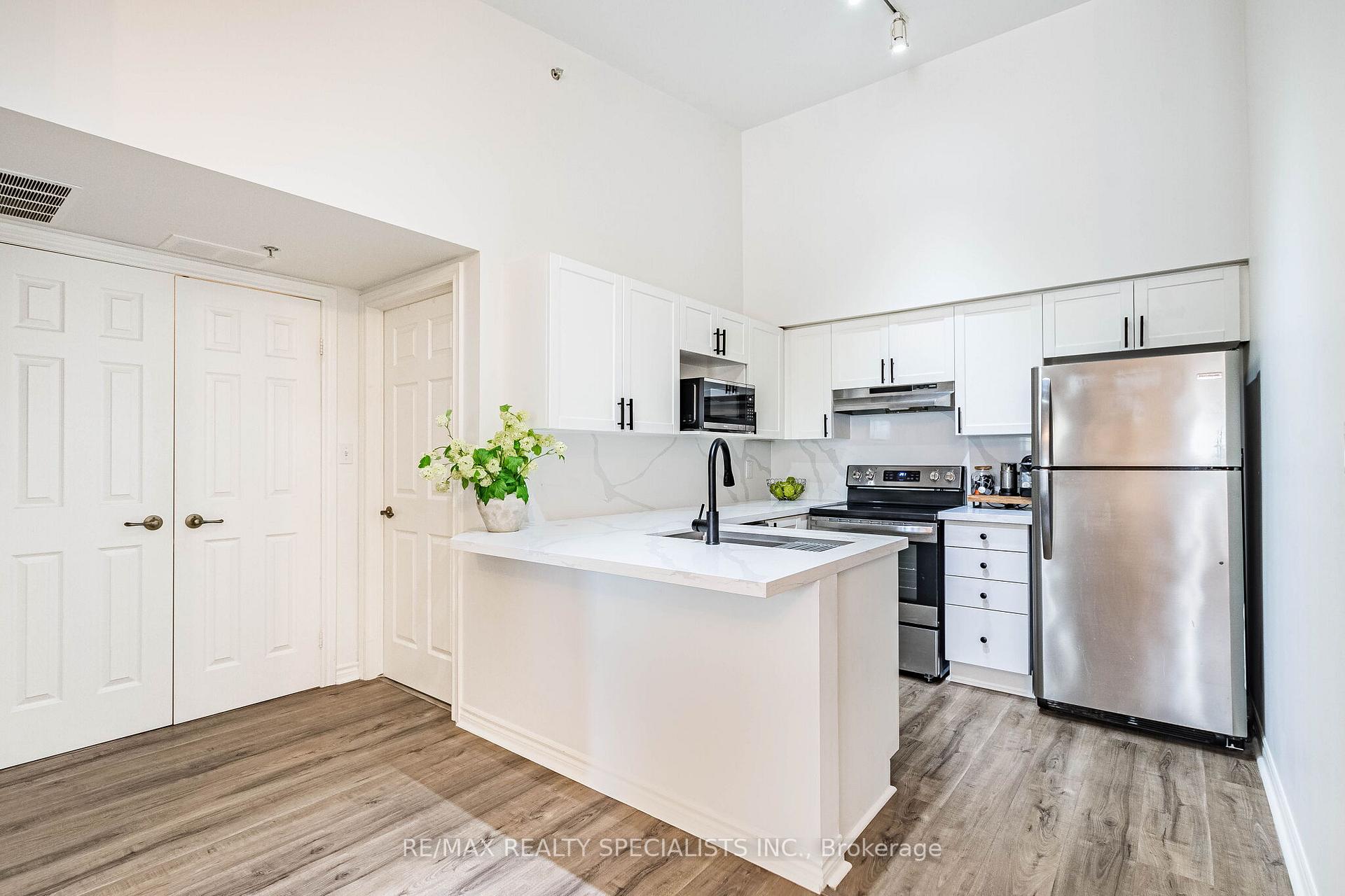 Photo 14 of Unit 406, 1480 Bishops Gate, Oakville, Glen Abbey — HOMEH
