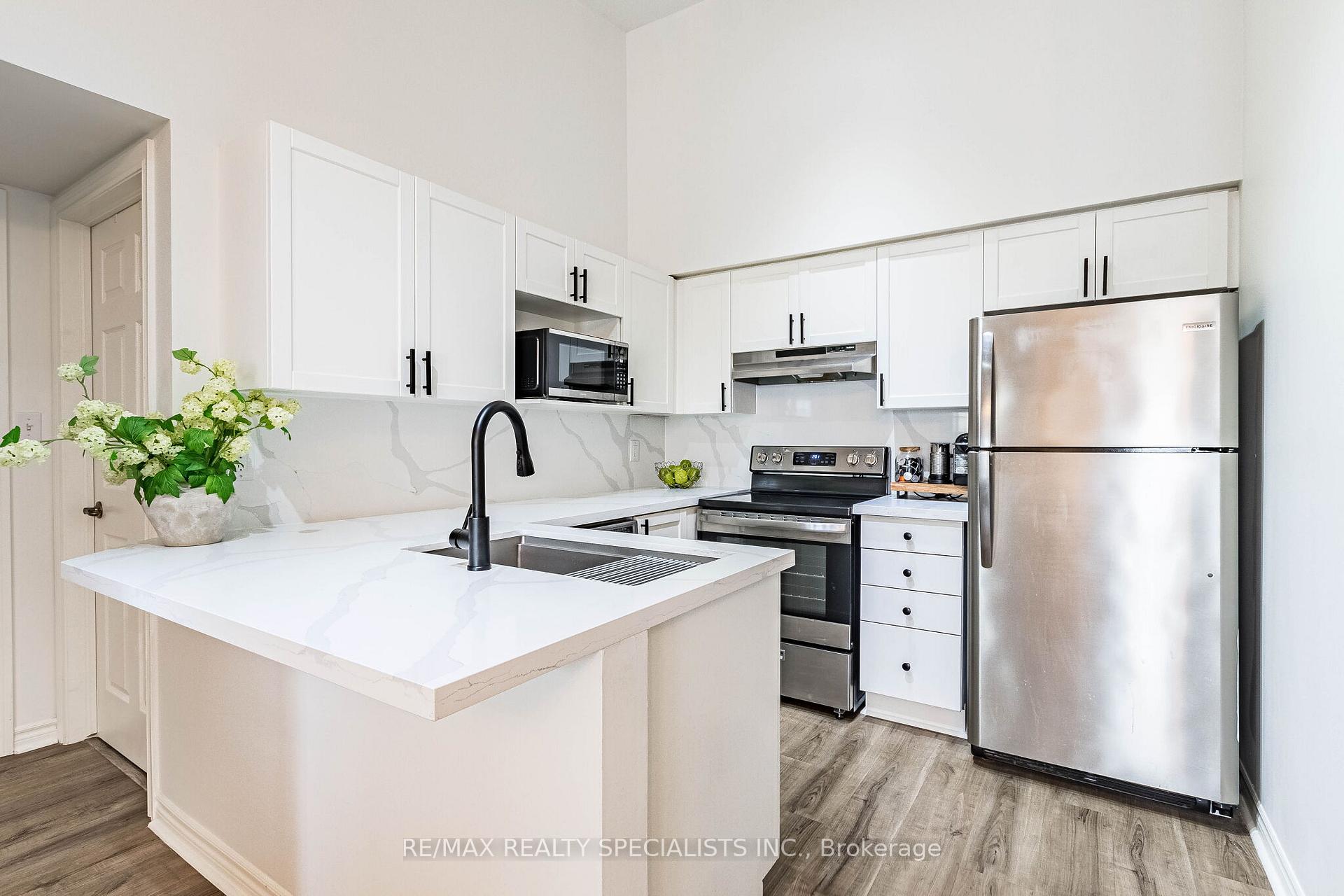 Photo 15 of Unit 406, 1480 Bishops Gate, Oakville, Glen Abbey — HOMEH