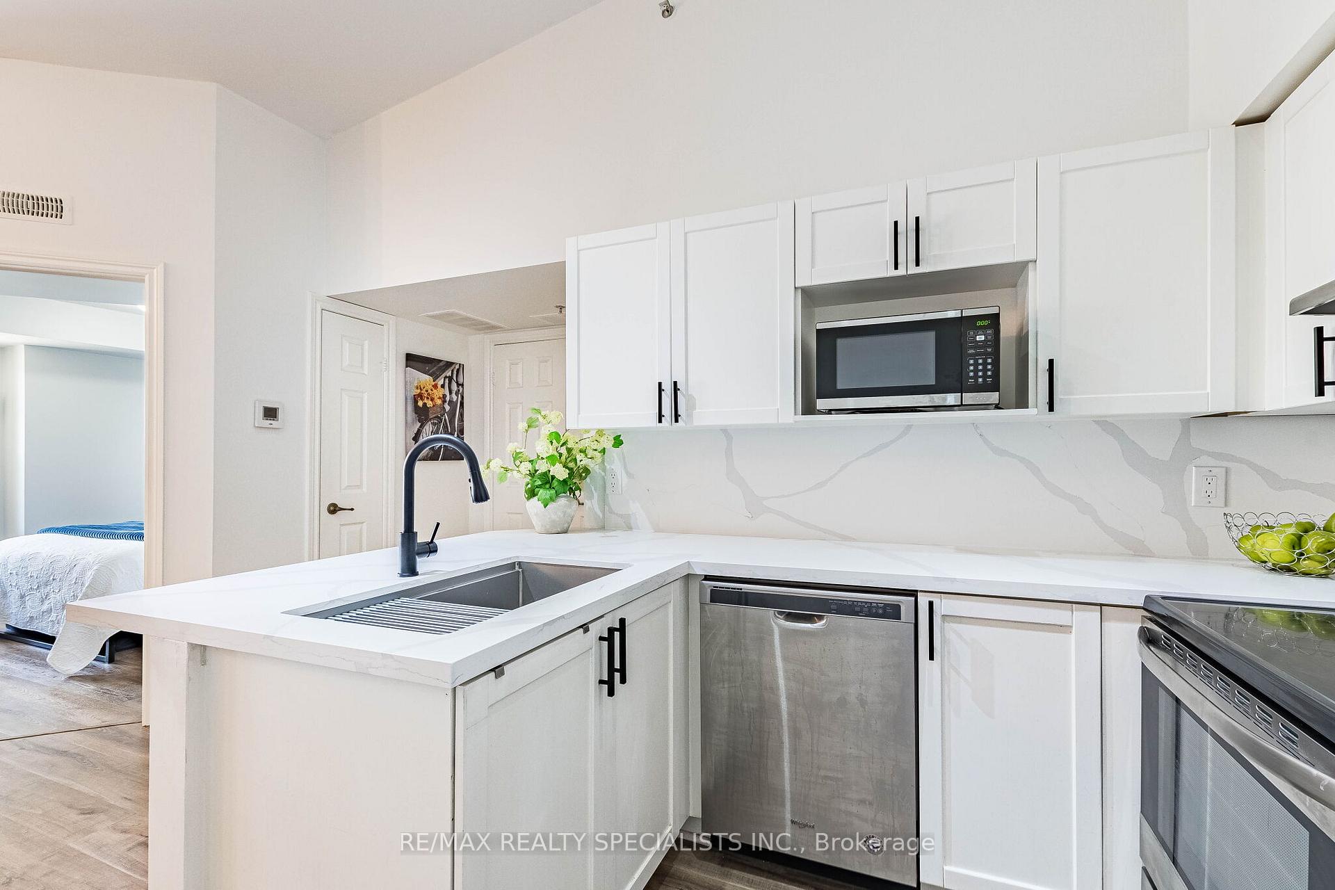 Photo 17 of Unit 406, 1480 Bishops Gate, Oakville, Glen Abbey — HOMEH