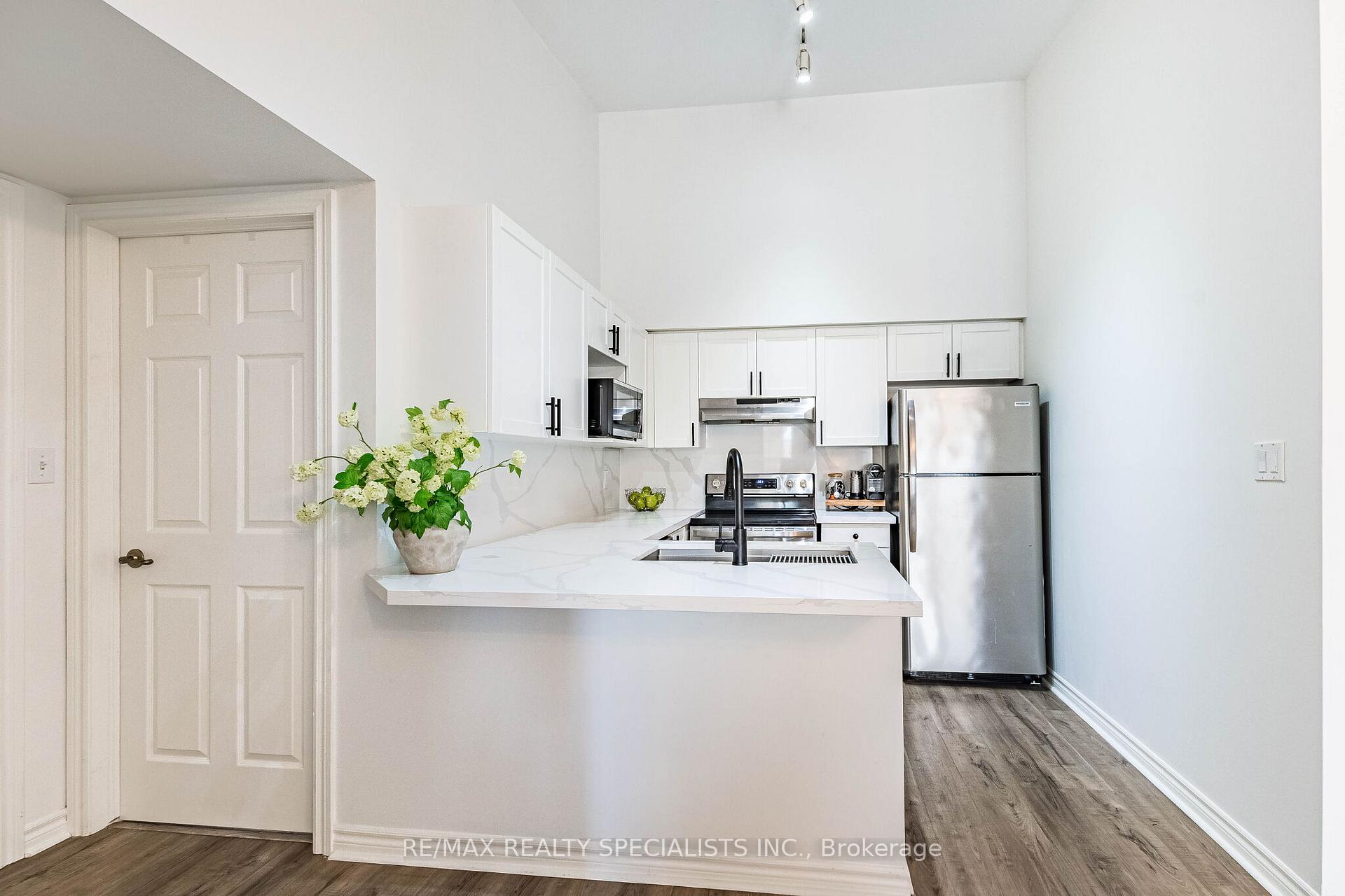 Photo 19 of Unit 406, 1480 Bishops Gate, Oakville, Glen Abbey — HOMEH