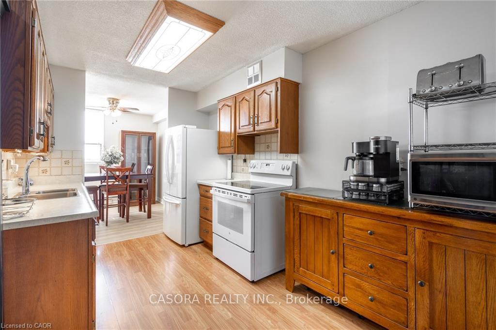 Photo 9 of Unit 811, 700 Dynes Road, Burlington, Rose — HOMEH