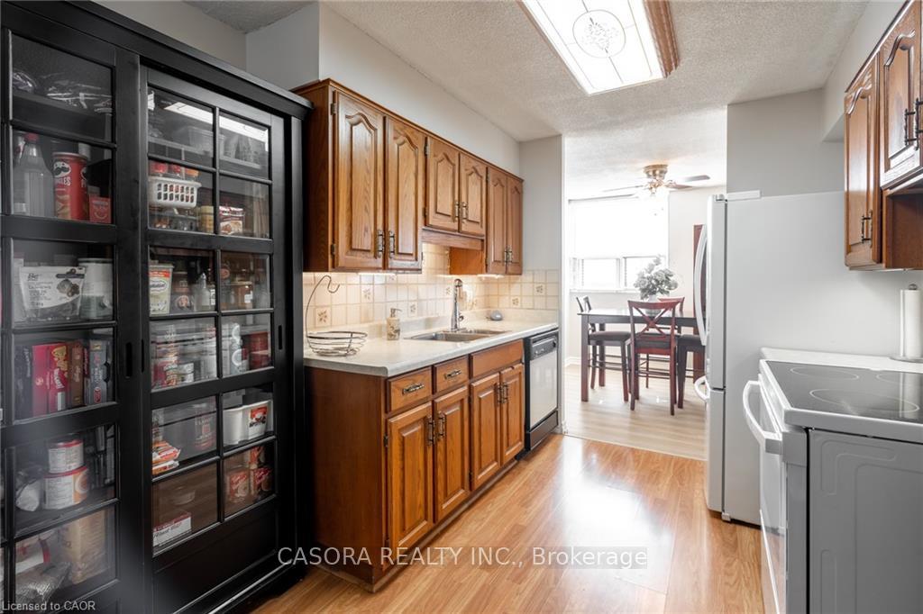 Photo 11 of Unit 811, 700 Dynes Road, Burlington, Rose — HOMEH