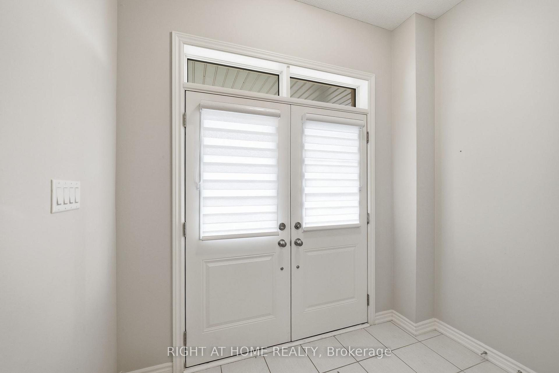Photo 4 of 2136 Coppermine Street, Oshawa, Kedron — HOMEH