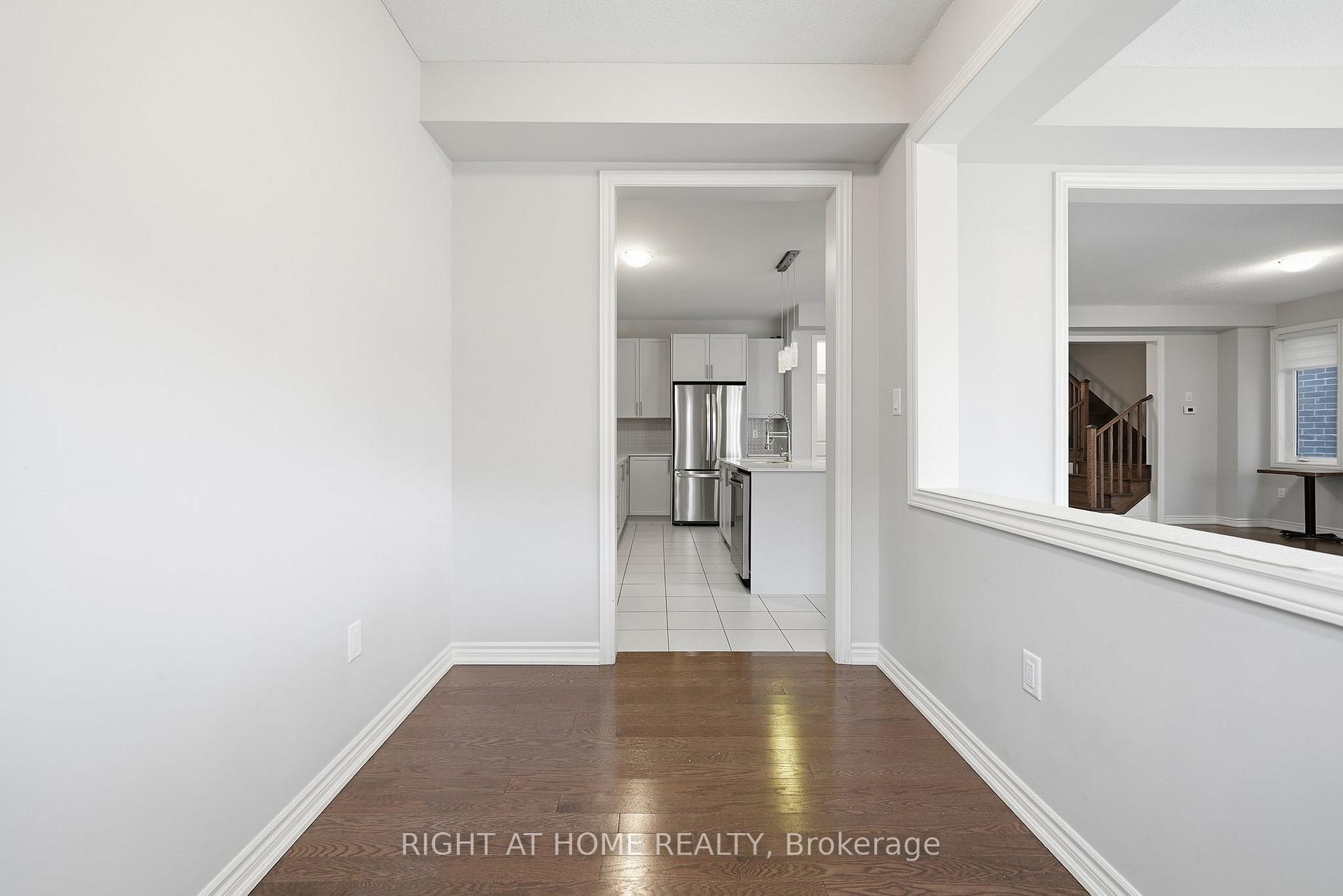 Photo 5 of 2136 Coppermine Street, Oshawa, Kedron — HOMEH