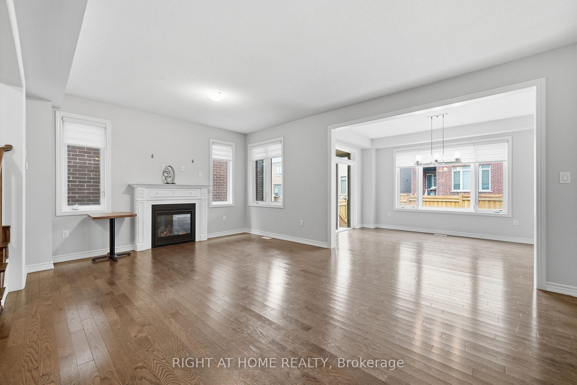 Photo 7 of 2136 Coppermine Street, Oshawa, Kedron — HOMEH