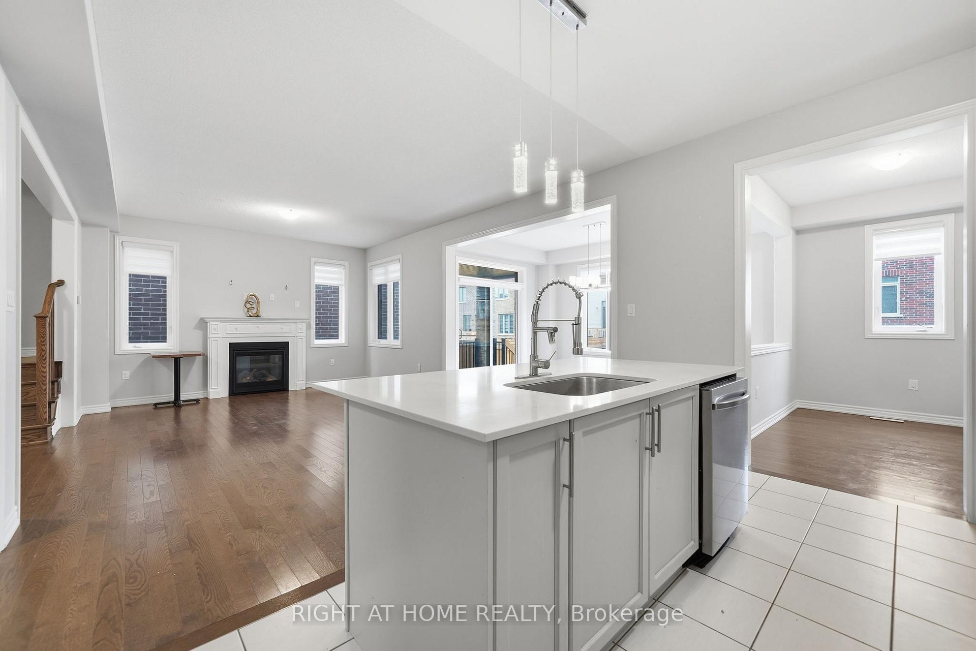 Photo 14 of 2136 Coppermine Street, Oshawa, Kedron — HOMEH
