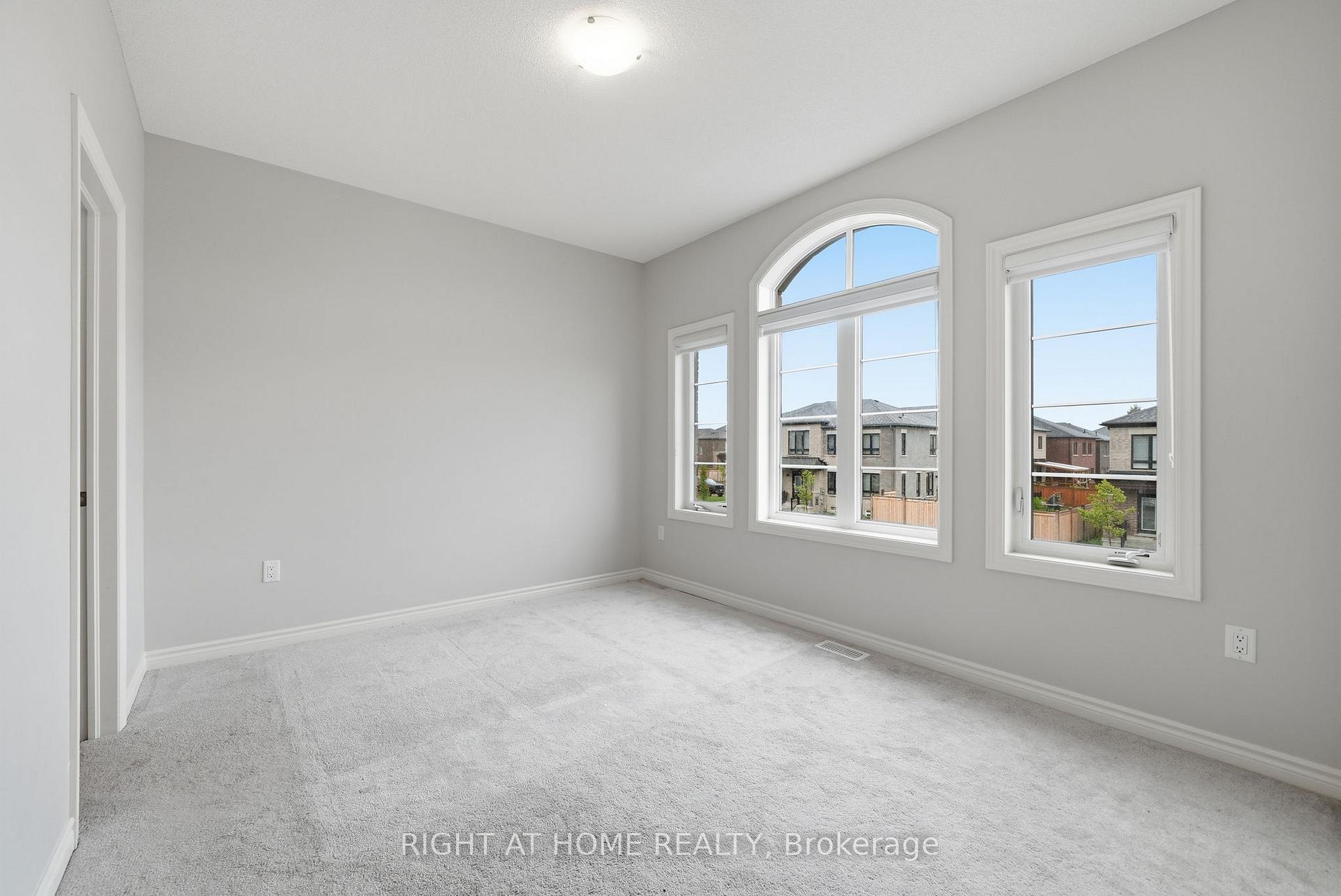 Photo 22 of 2136 Coppermine Street, Oshawa, Kedron — HOMEH