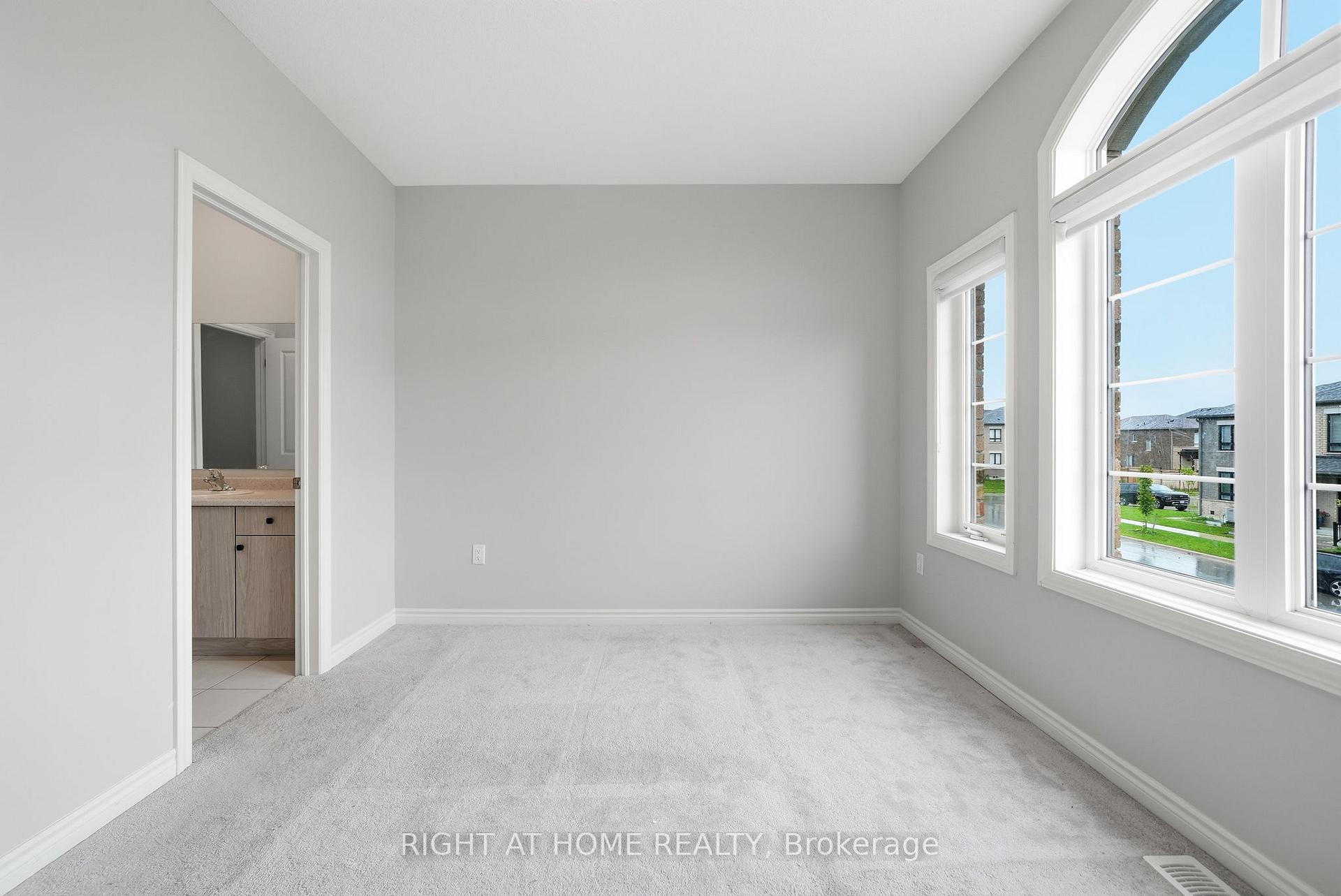 Photo 24 of 2136 Coppermine Street, Oshawa, Kedron — HOMEH