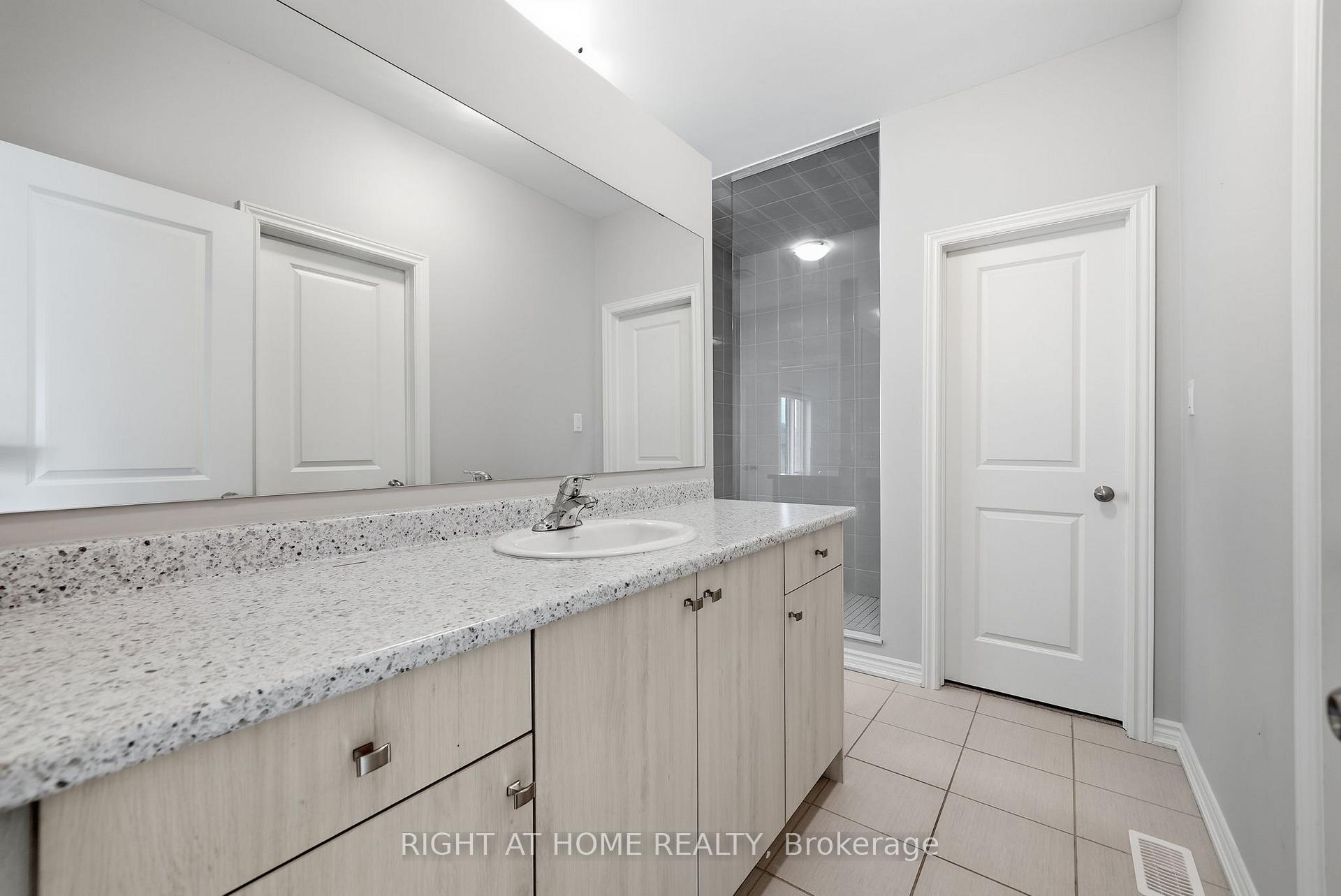 Photo 37 of 2136 Coppermine Street, Oshawa, Kedron — HOMEH