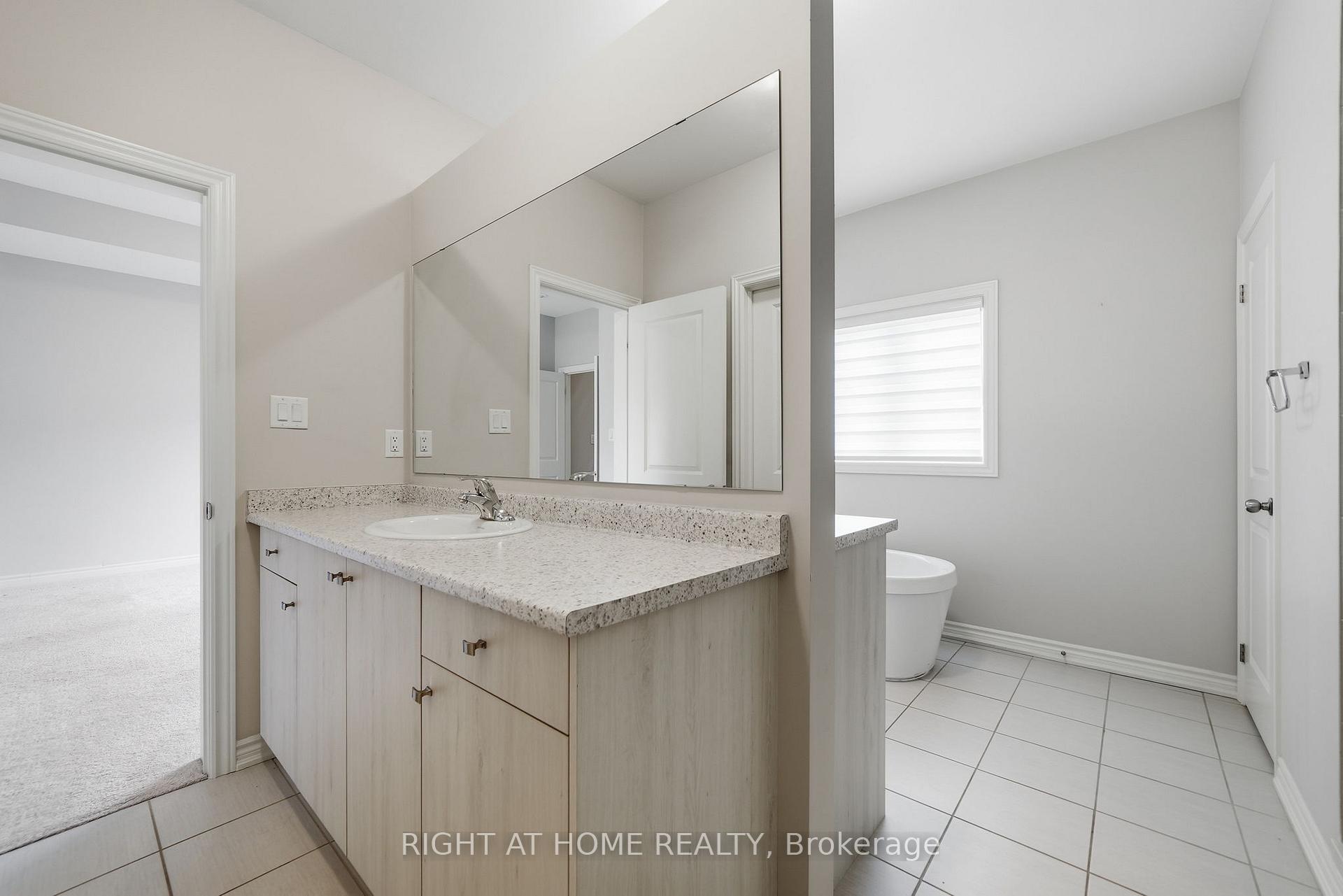 Photo 38 of 2136 Coppermine Street, Oshawa, Kedron — HOMEH