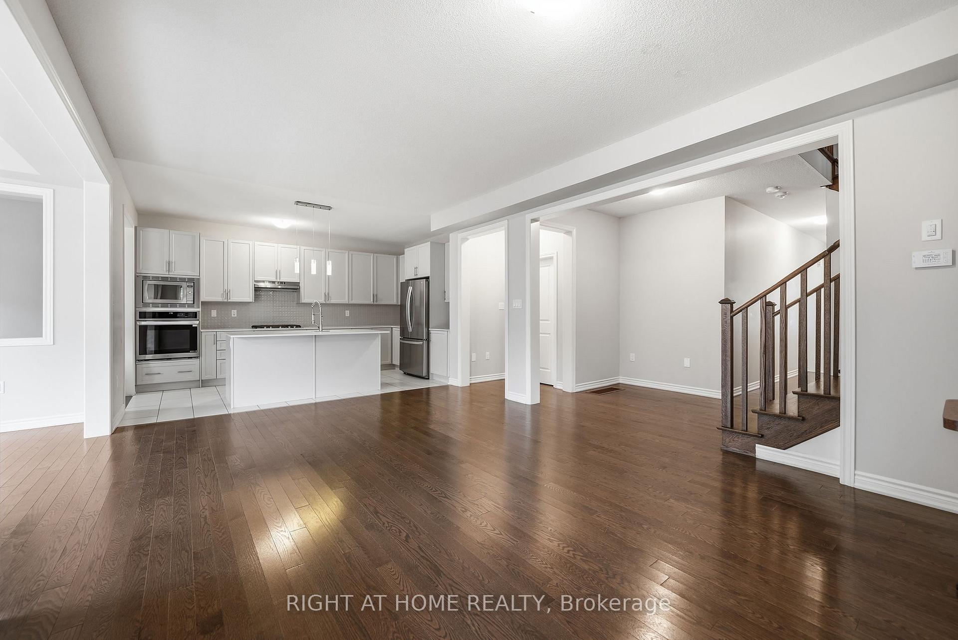 Photo 43 of 2136 Coppermine Street, Oshawa, Kedron — HOMEH
