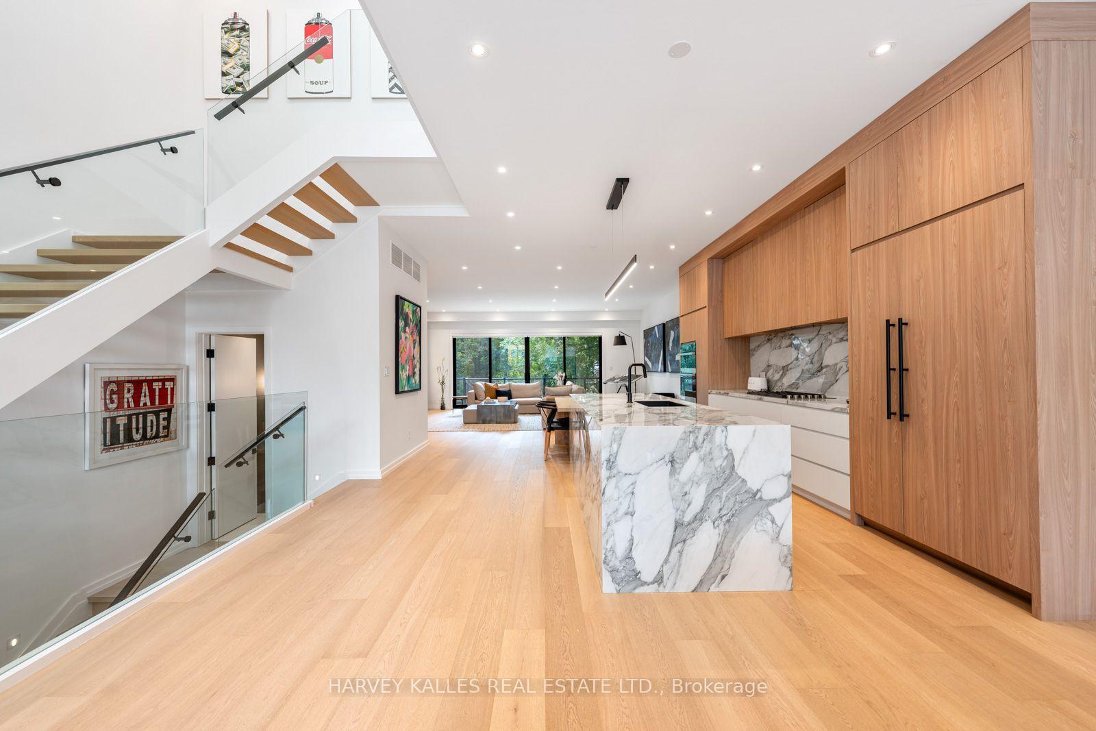 Photo 11 of 45 Gloucester Grove, Toronto, Humewood-Cedarvale — HOMEH