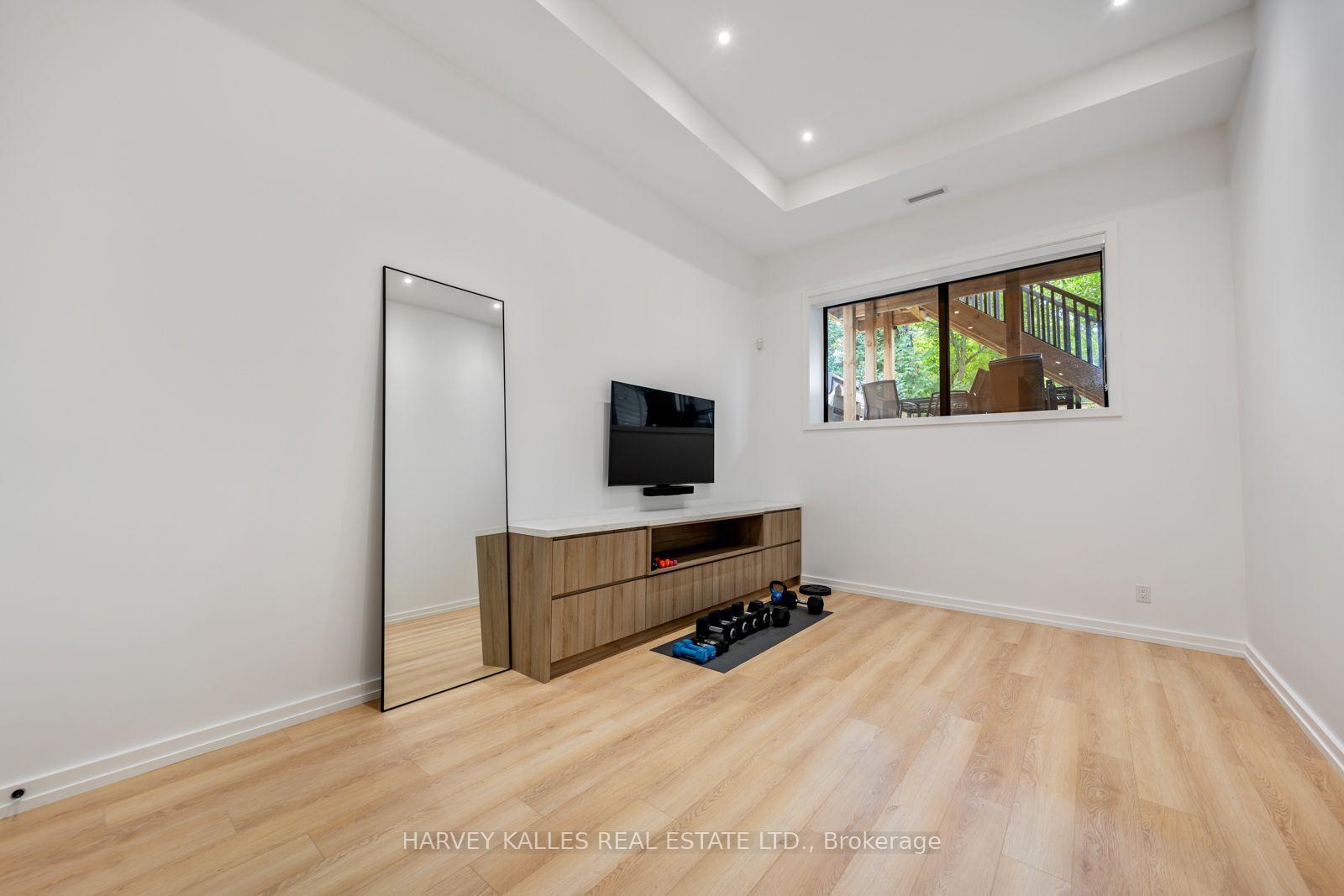 Photo 69 of 45 Gloucester Grove, Toronto, Humewood-Cedarvale — HOMEH