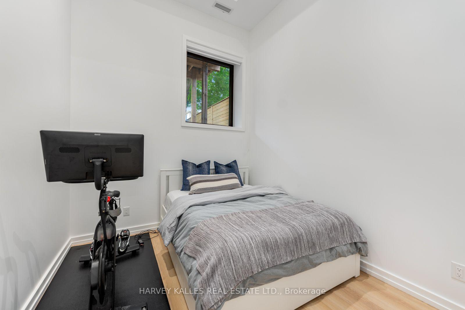 Photo 70 of 45 Gloucester Grove, Toronto, Humewood-Cedarvale — HOMEH