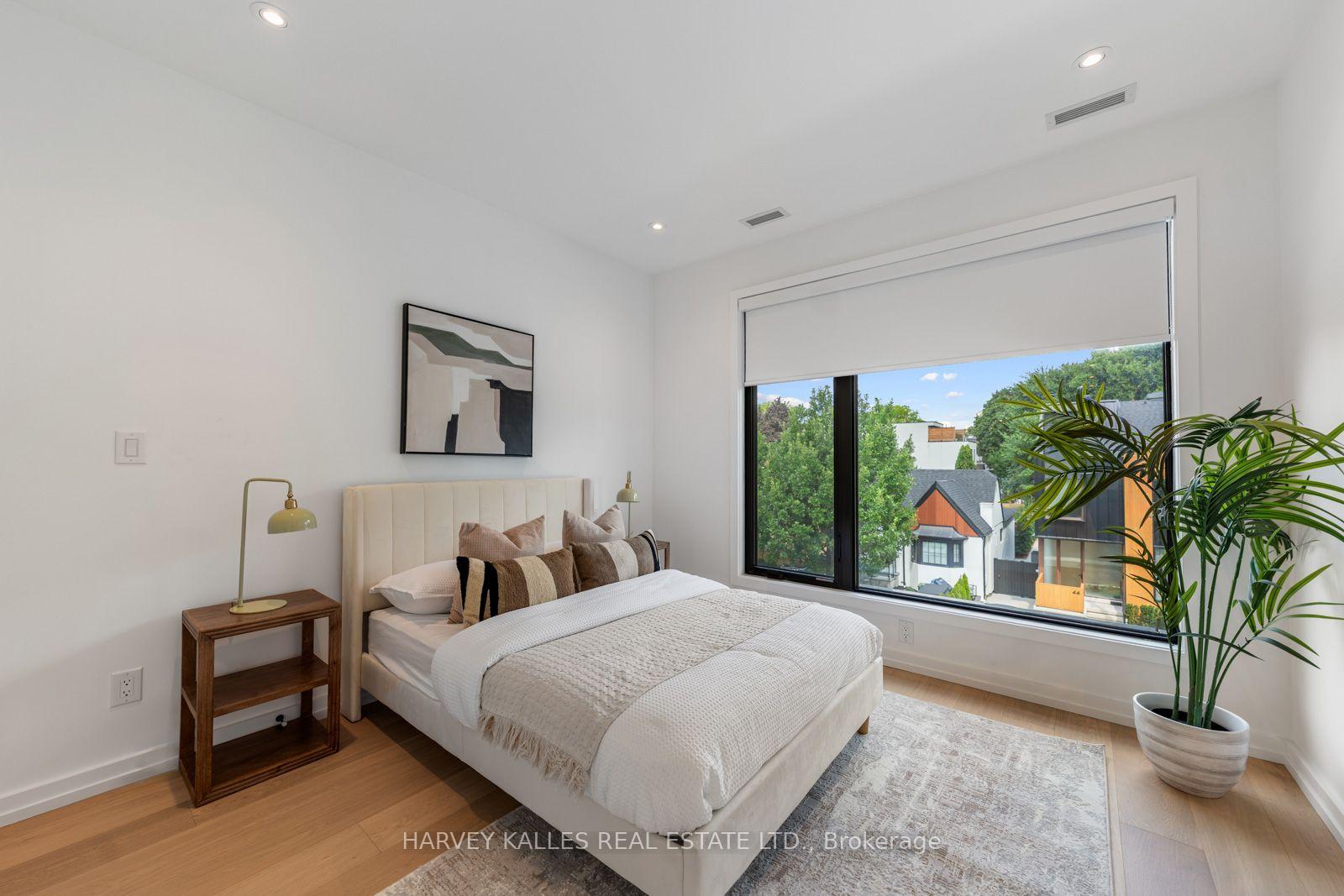 Photo 34 of 45 Gloucester Grove, Toronto, Humewood-Cedarvale — HOMEH