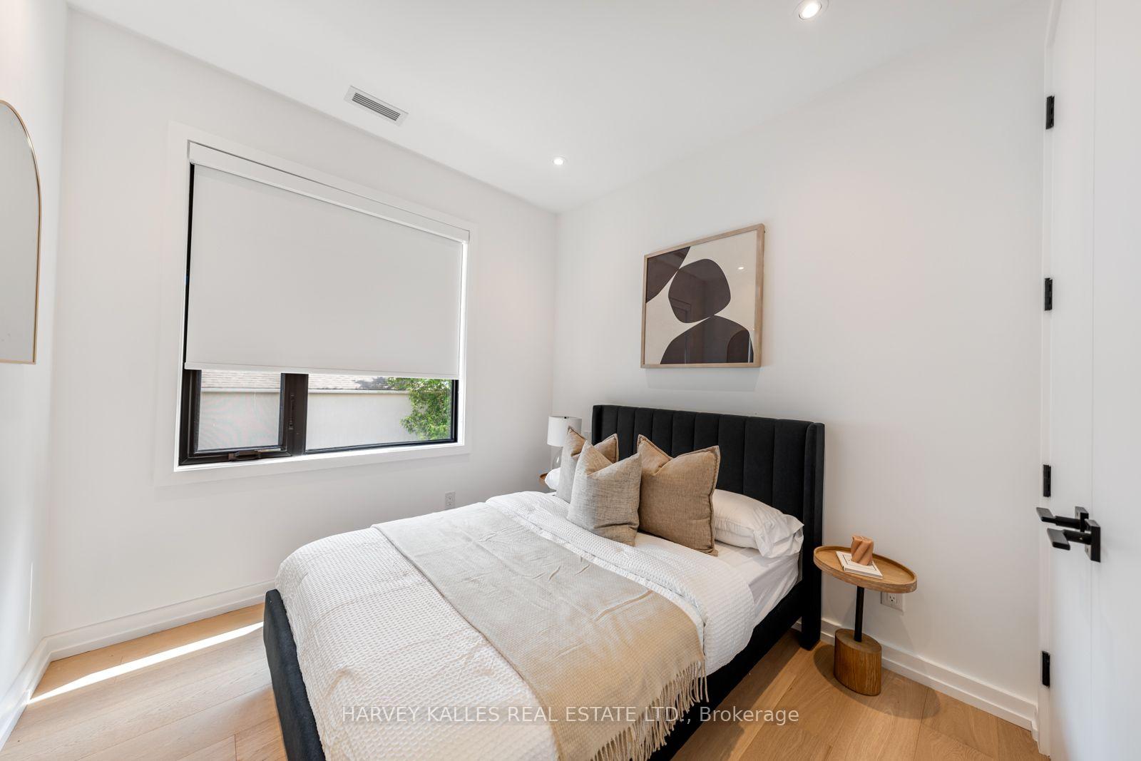Photo 40 of 45 Gloucester Grove, Toronto, Humewood-Cedarvale — HOMEH