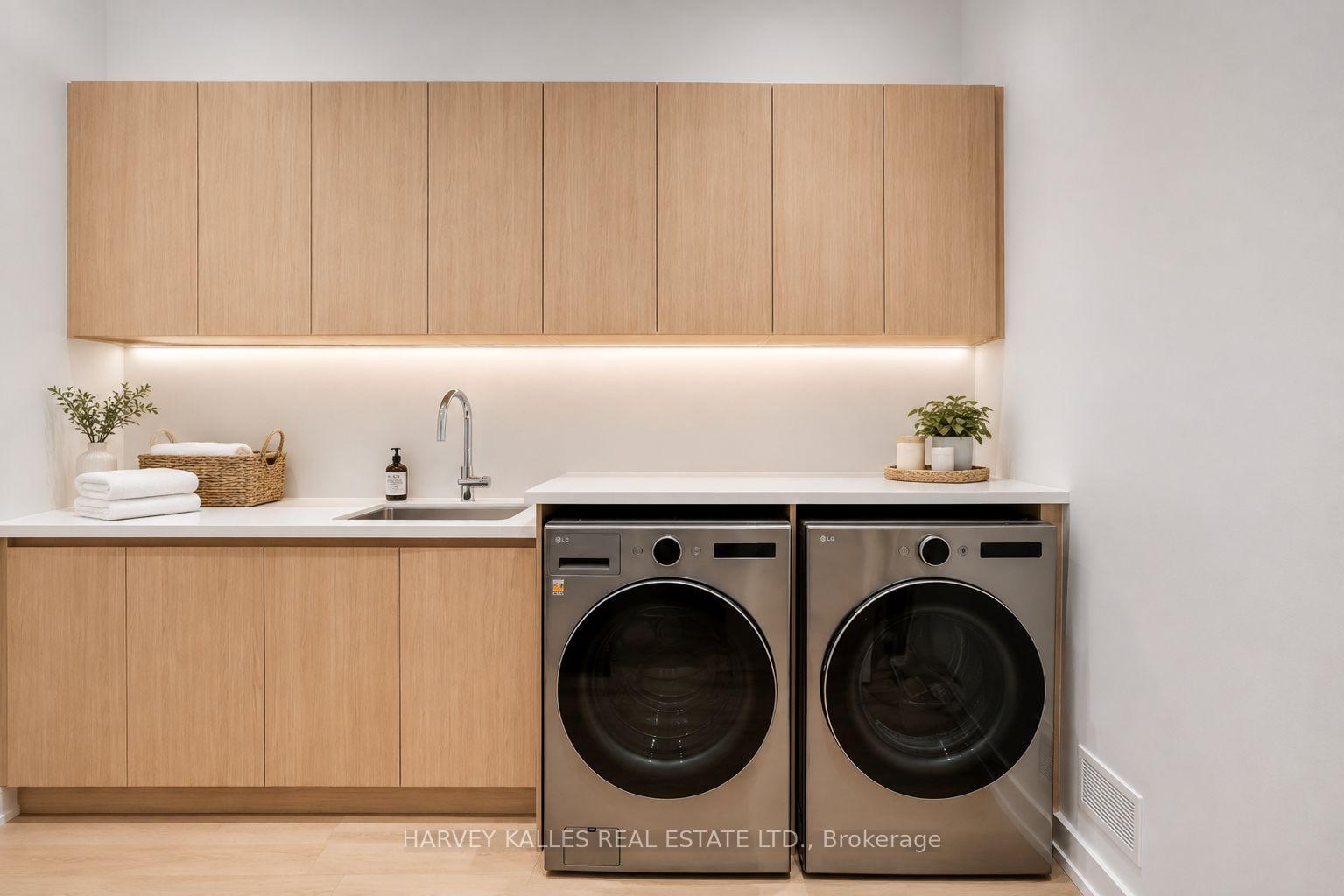Photo 54 of 45 Gloucester Grove, Toronto, Humewood-Cedarvale — HOMEH