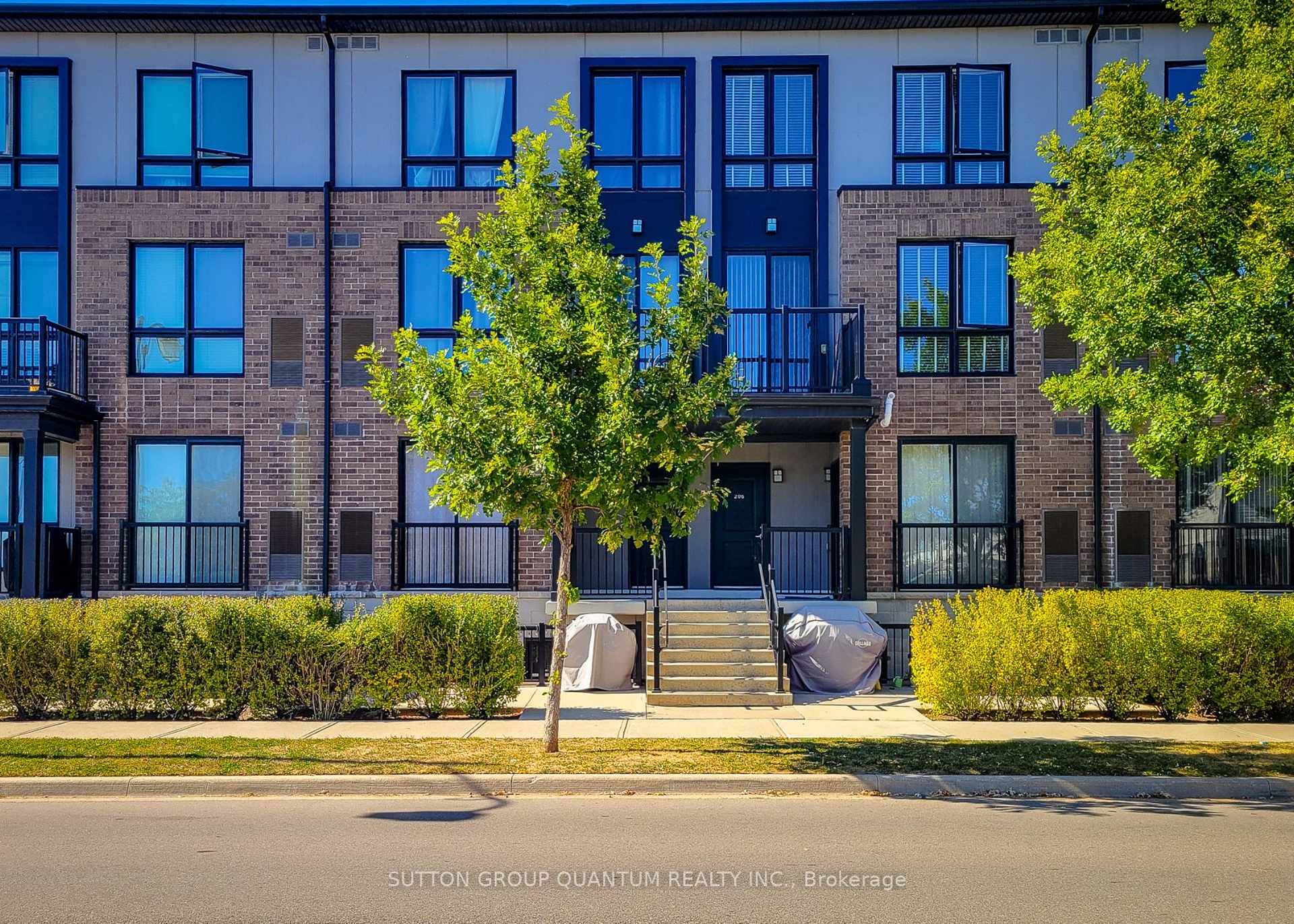 Photo 2 of Unit 206, 1206 Main Street E, Milton, Dempsey — HOMEH