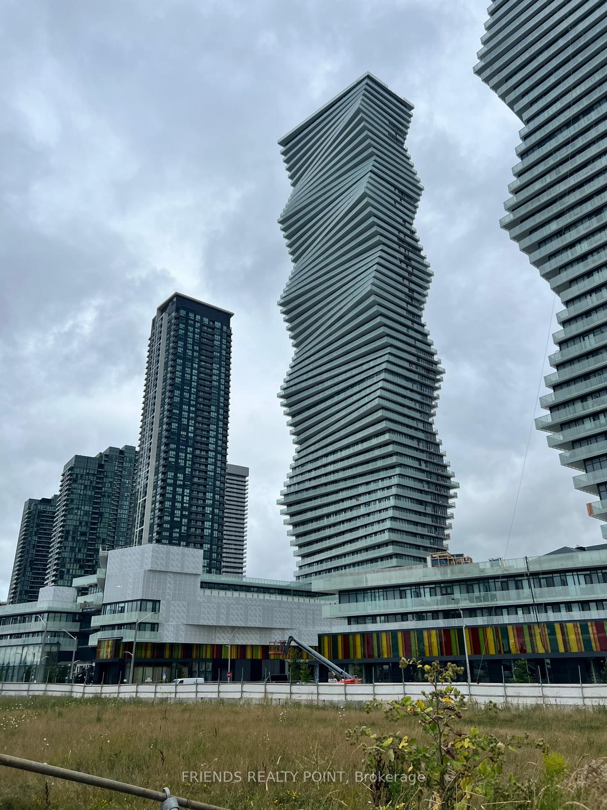 Photo 2 of Unit 3805, 3900 Confederation Parkway, Mississauga, City Centre — HOMEH
