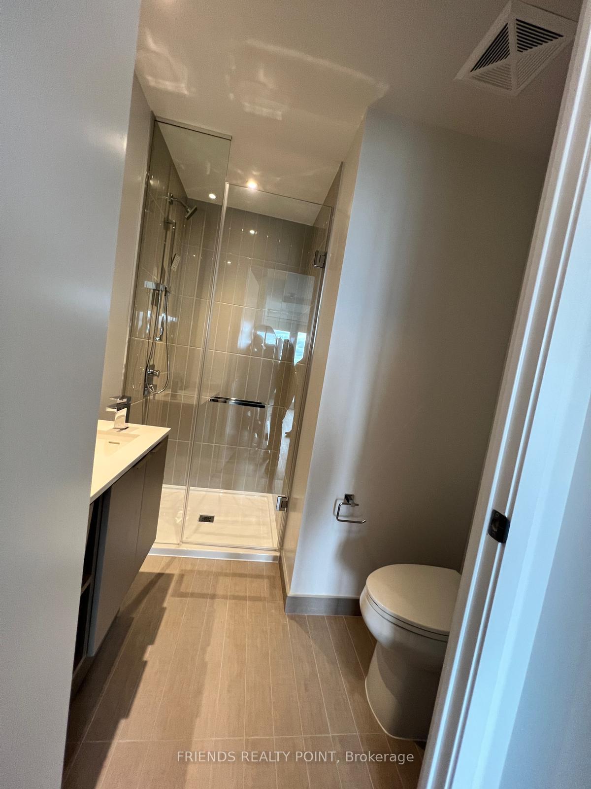 Photo 10 of Unit 3805, 3900 Confederation Parkway, Mississauga, City Centre — HOMEH