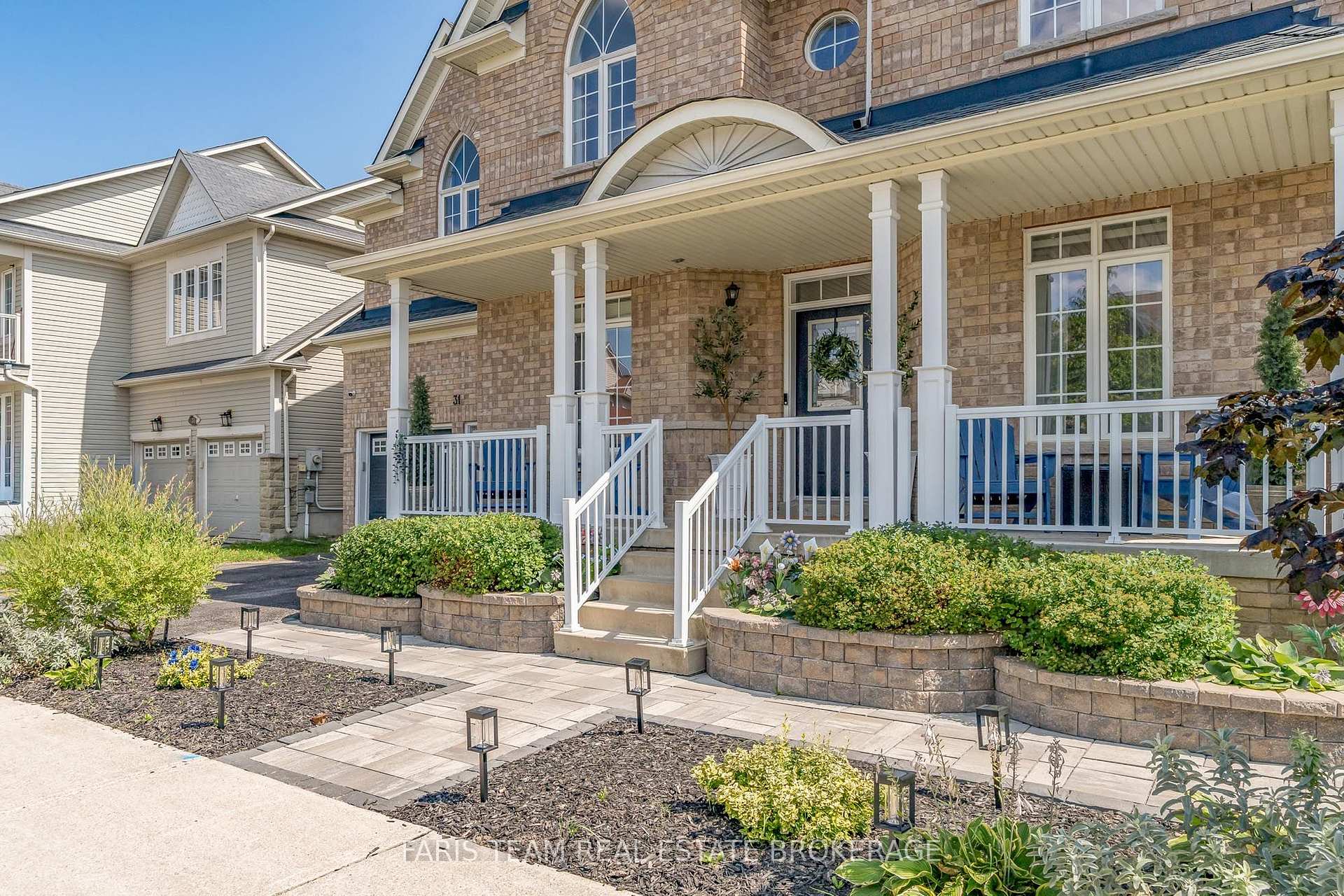 Photo 6 of 31 The Queensway, Barrie, Innis-Shore — HOMEH