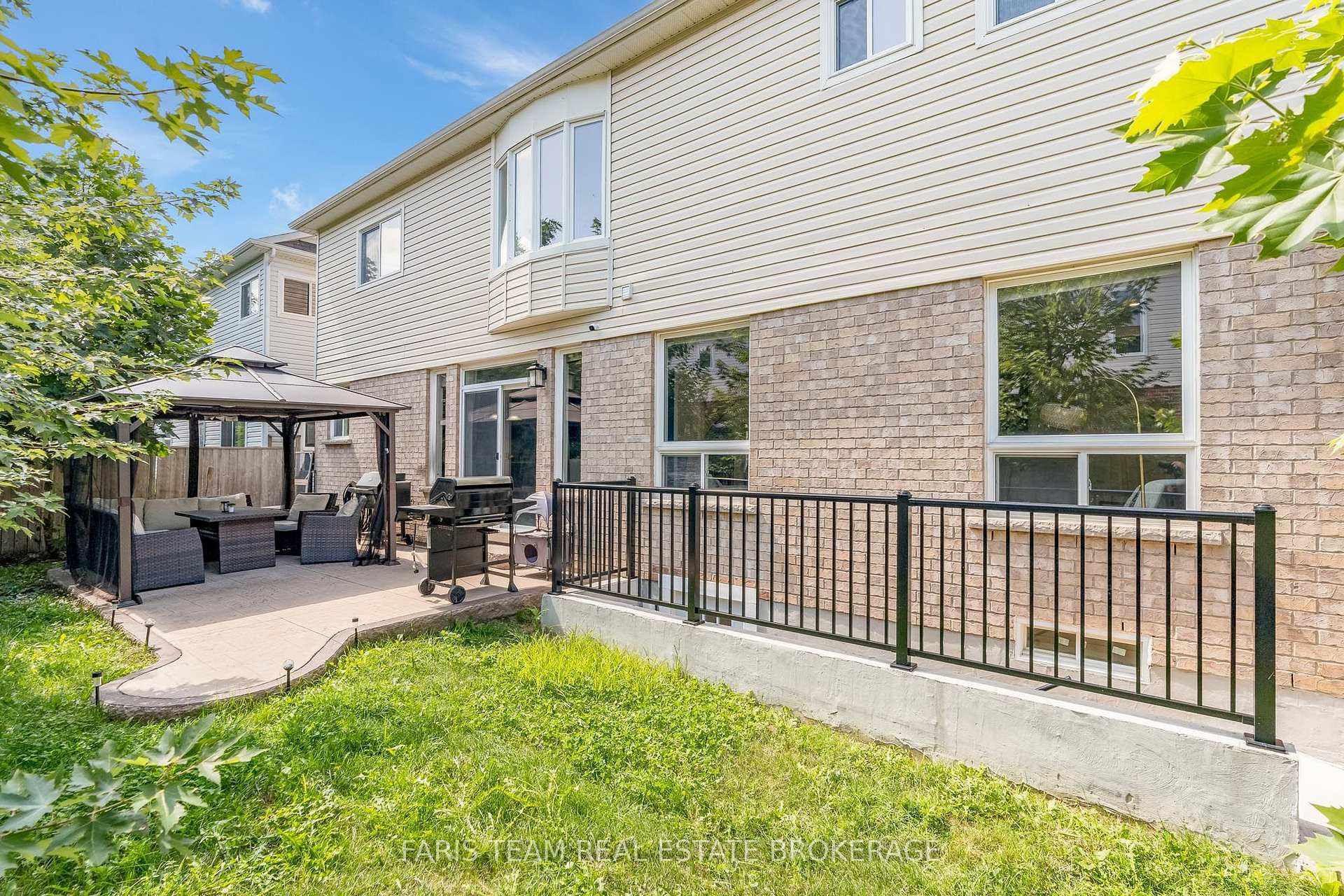 Photo 86 of 31 The Queensway, Barrie, Innis-Shore — HOMEH