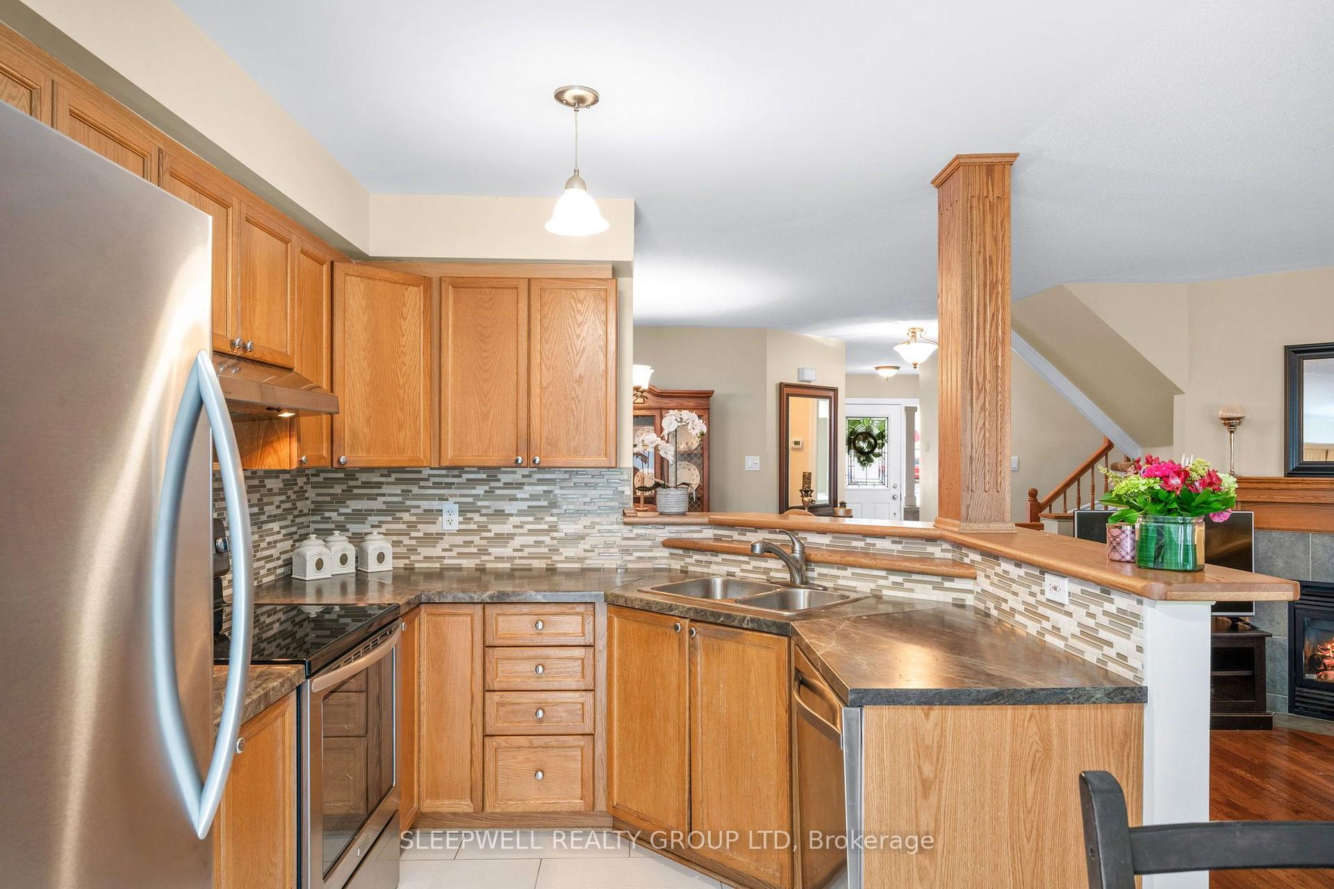 Photo 15 of 5573 Doctor Leach Drive, Ottawa, Manotick Village & Manotick Estates — HOMEH