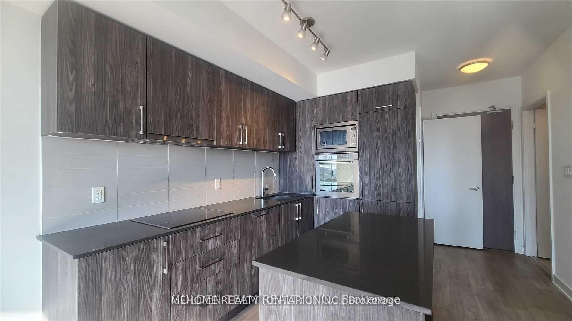 Photo 3 of Unit 711, 27 Bathurst Street, Toronto, Waterfront Communities — HOMEH