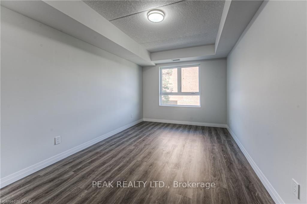 Photo 11 of Unit 406, 30 George Street S, Cambridge, Downtown Cambridge — HOMEH