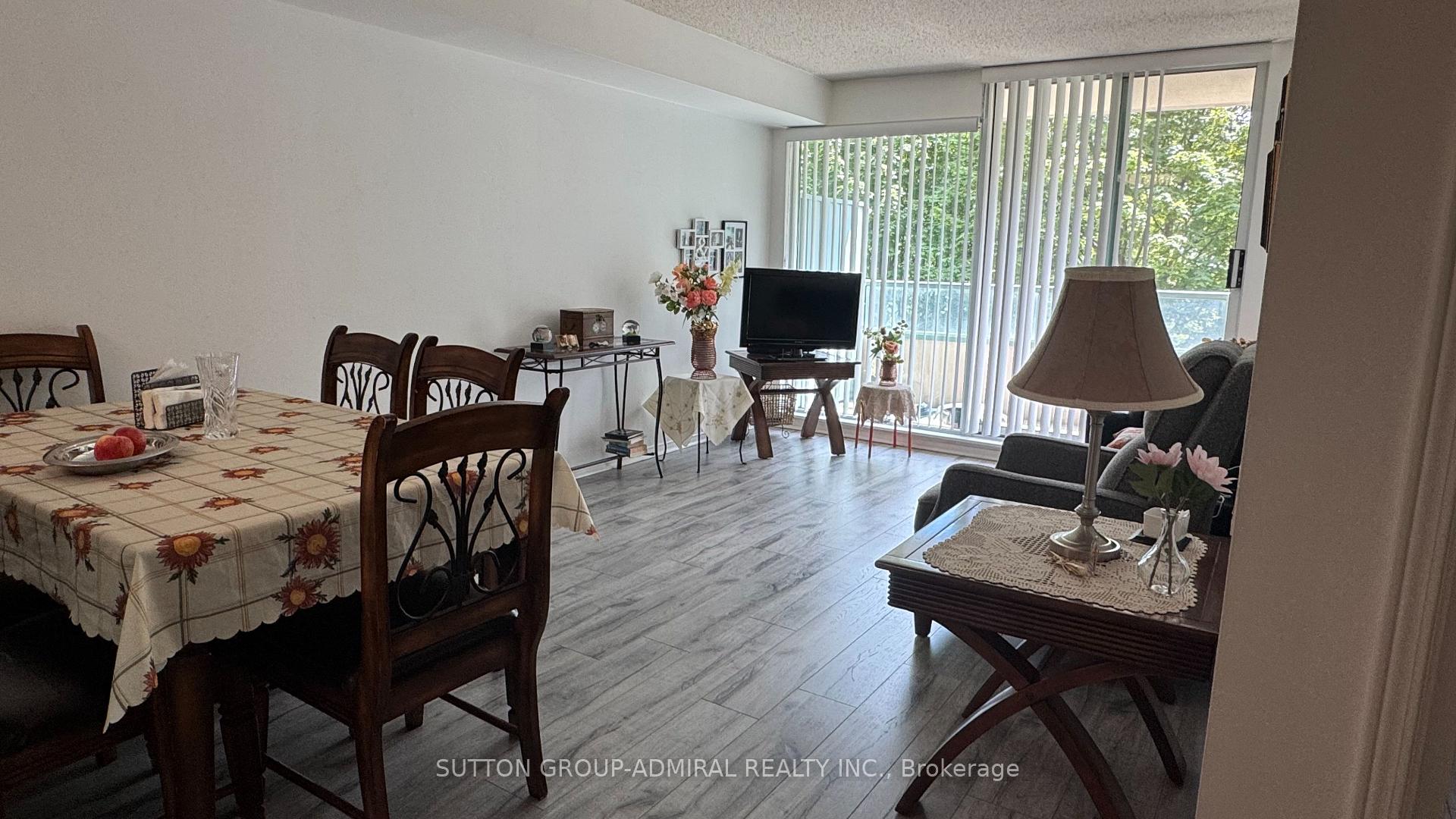 Photo 6 of Unit 205, 1 Emerald Lane, Vaughan, Crestwood-Springfarm-Yorkhill — HOMEH