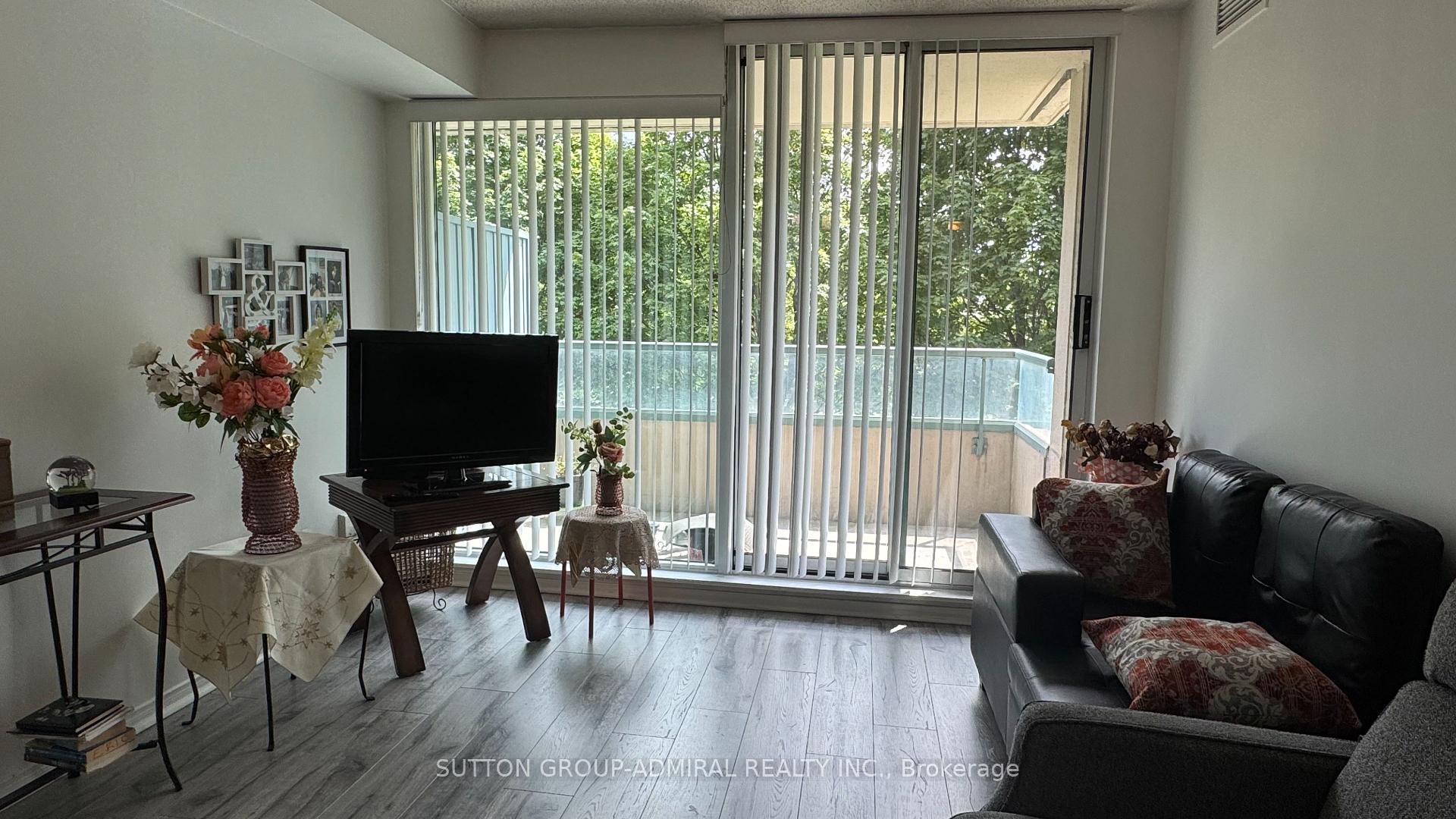 Photo 8 of Unit 205, 1 Emerald Lane, Vaughan, Crestwood-Springfarm-Yorkhill — HOMEH