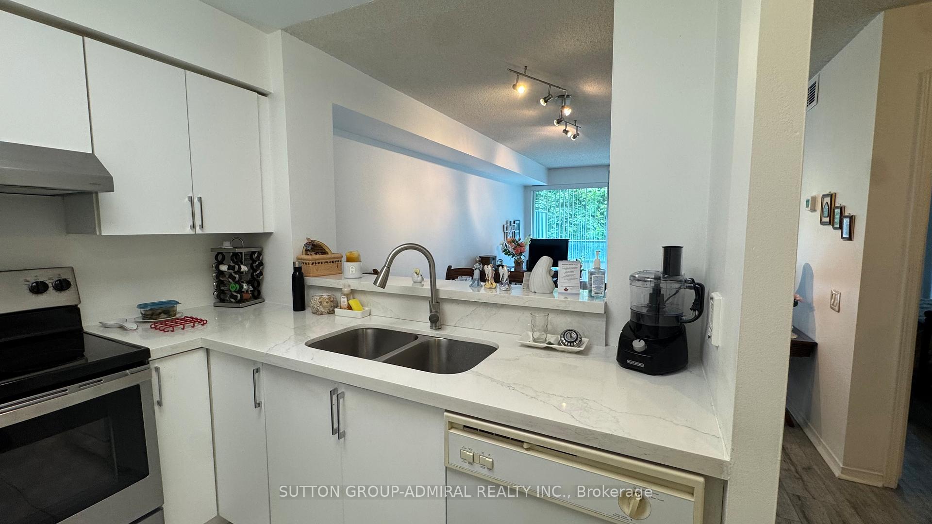 Photo 12 of Unit 205, 1 Emerald Lane, Vaughan, Crestwood-Springfarm-Yorkhill — HOMEH